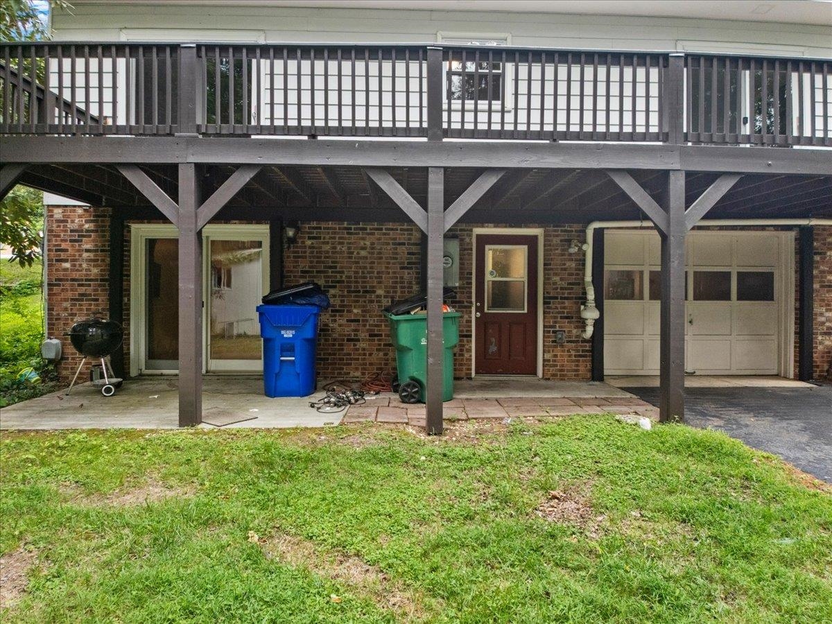 401 Stonegate Drive Blacksburg VA 24060