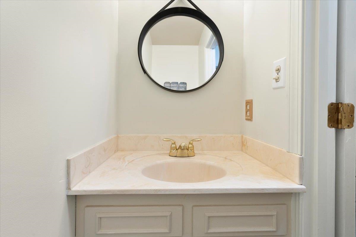 401 Stonegate Drive Blacksburg VA 24060