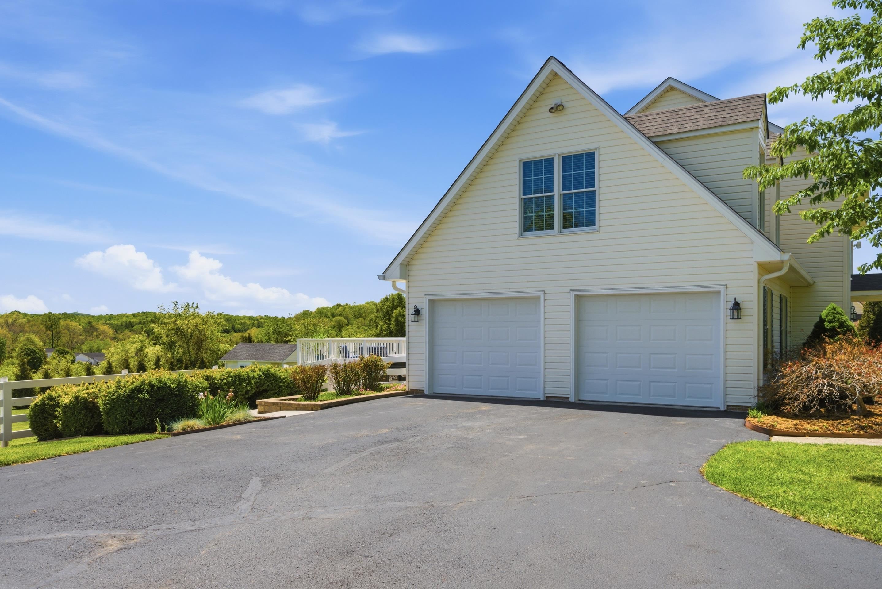 1305 Red Hawk Run Christiansburg VA 24073