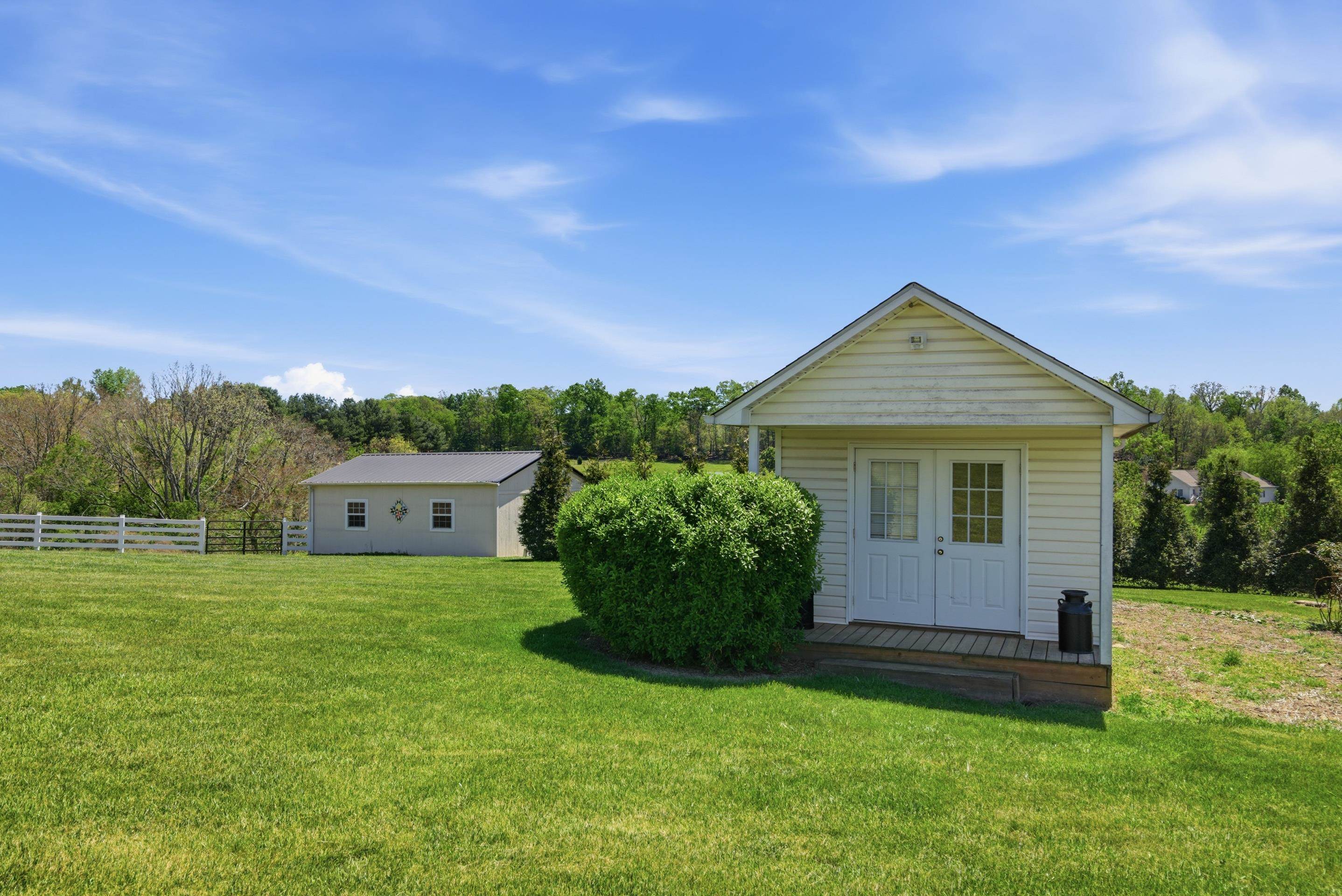 1305 Red Hawk Run Christiansburg VA 24073