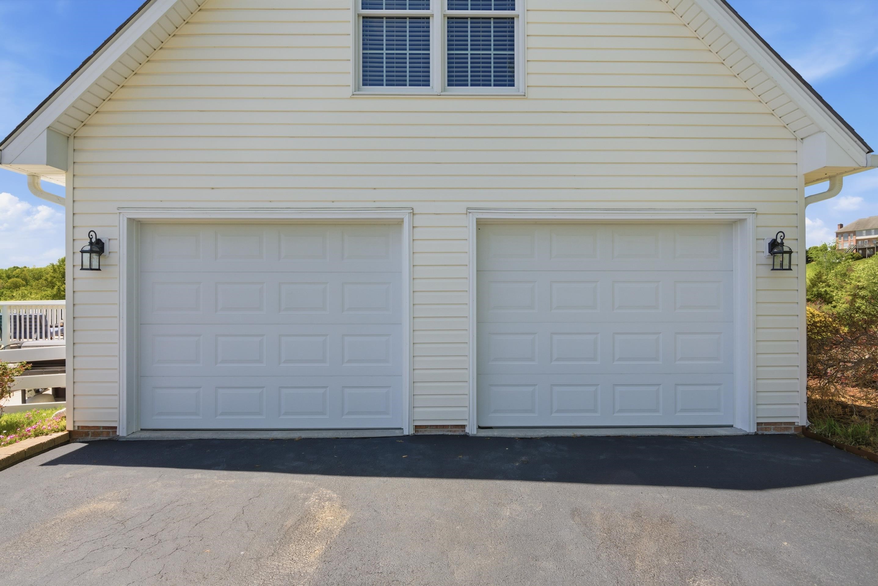 1305 Red Hawk Run Christiansburg VA 24073