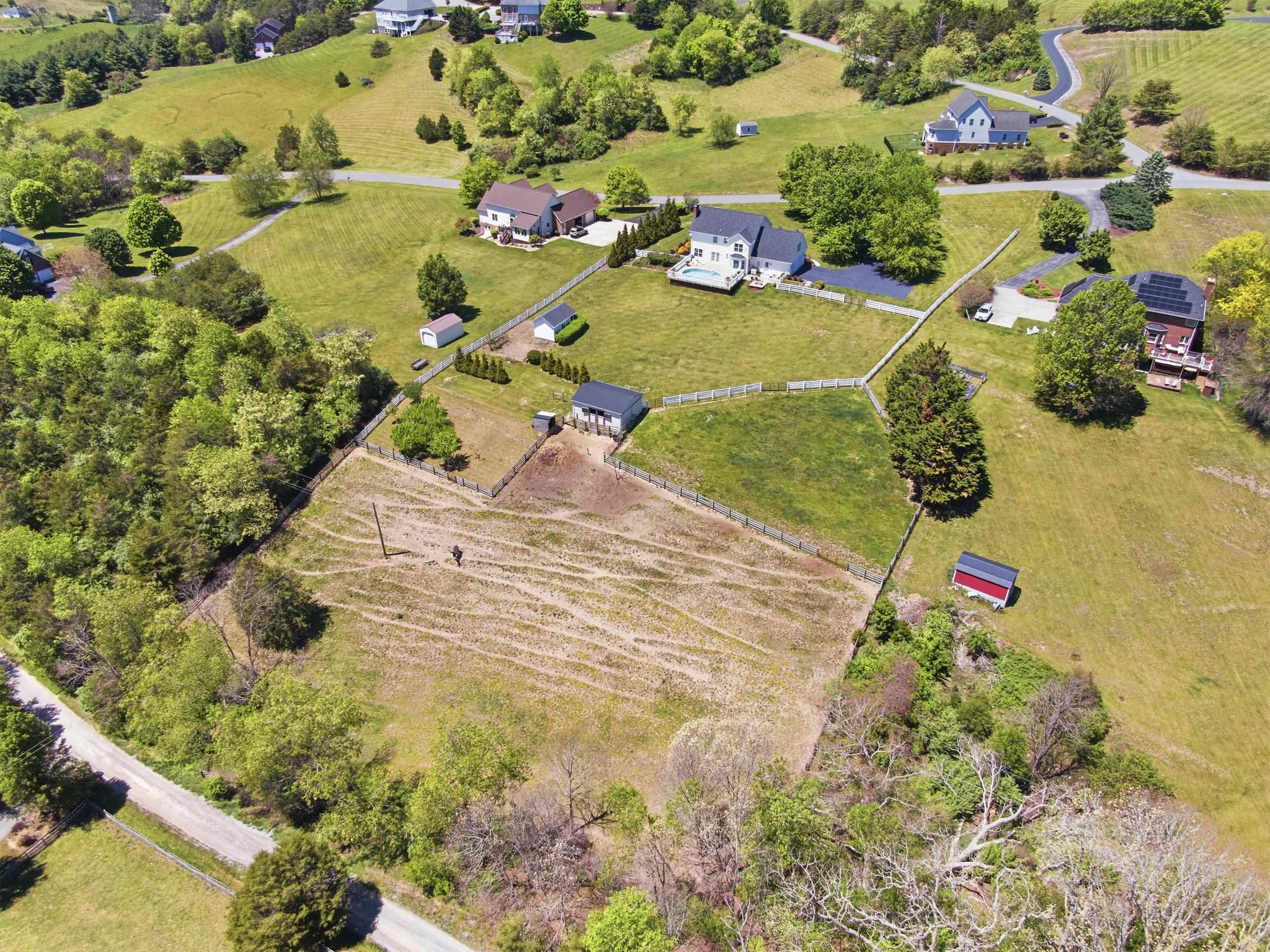 1305 Red Hawk Run Christiansburg VA 24073