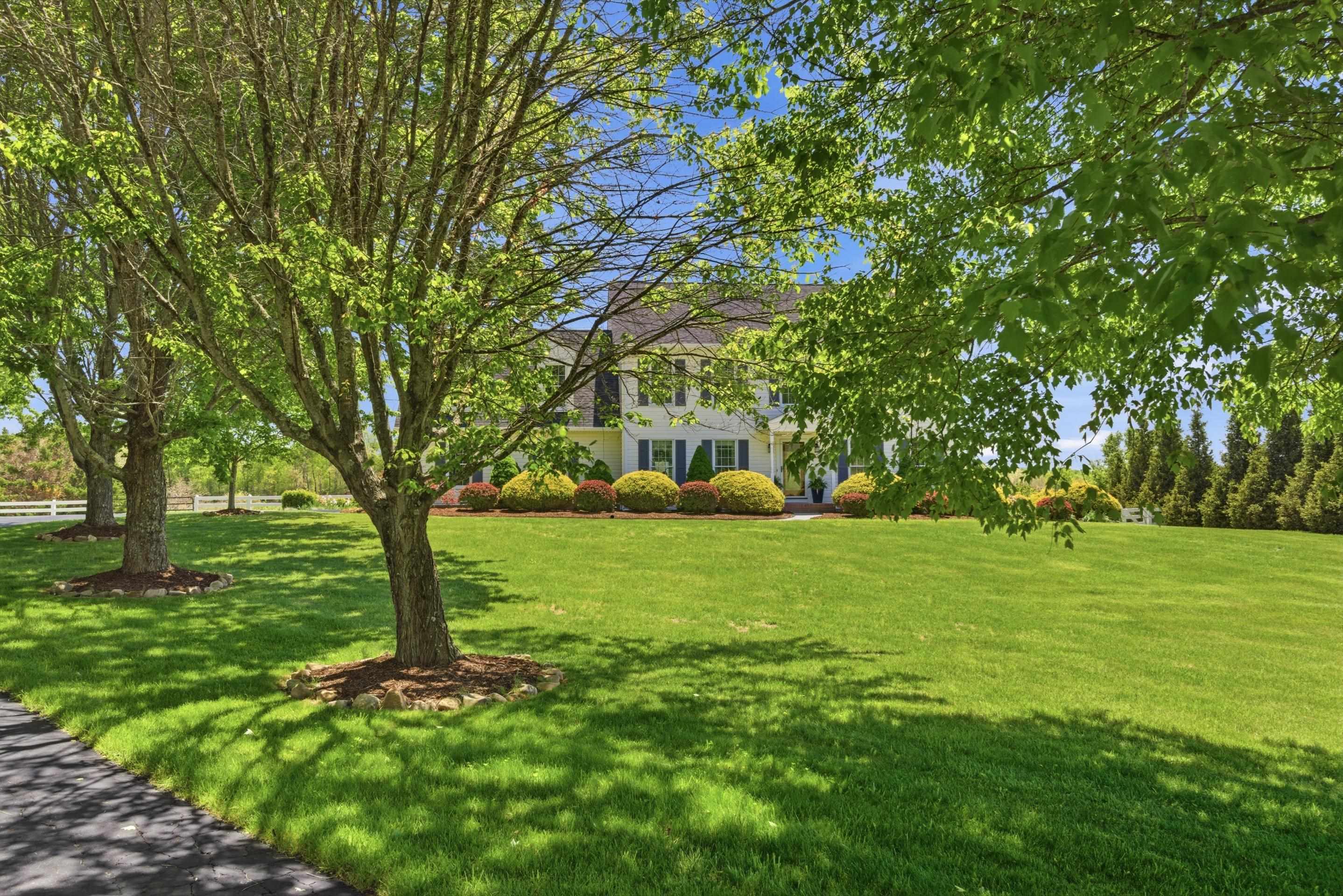 1305 Red Hawk Run Christiansburg VA 24073