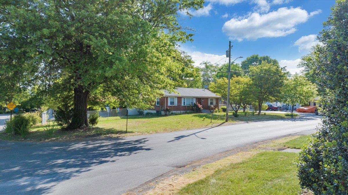 5001 Hildebrand Road NW Roanoke VA 24012
