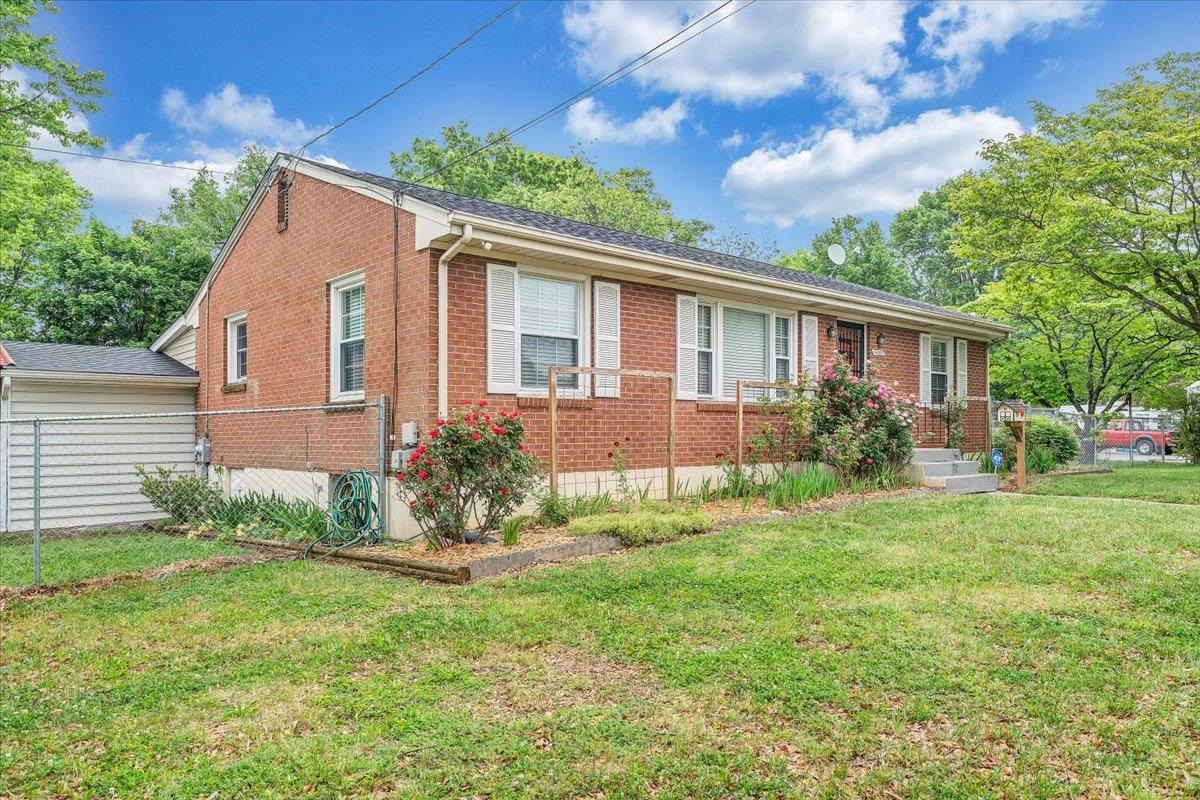 5001 Hildebrand Road NW Roanoke VA 24012