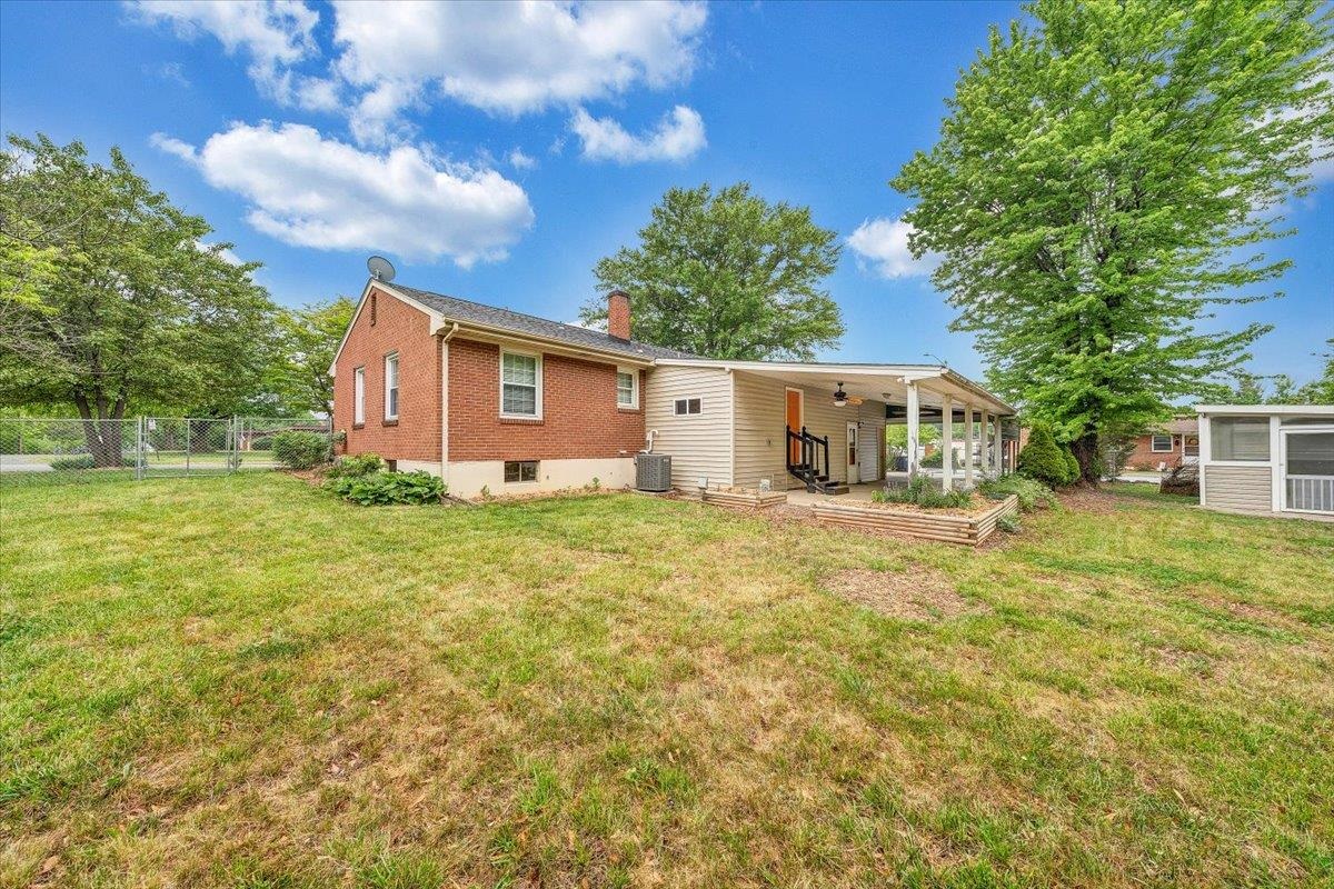 5001 Hildebrand Road NW Roanoke VA 24012