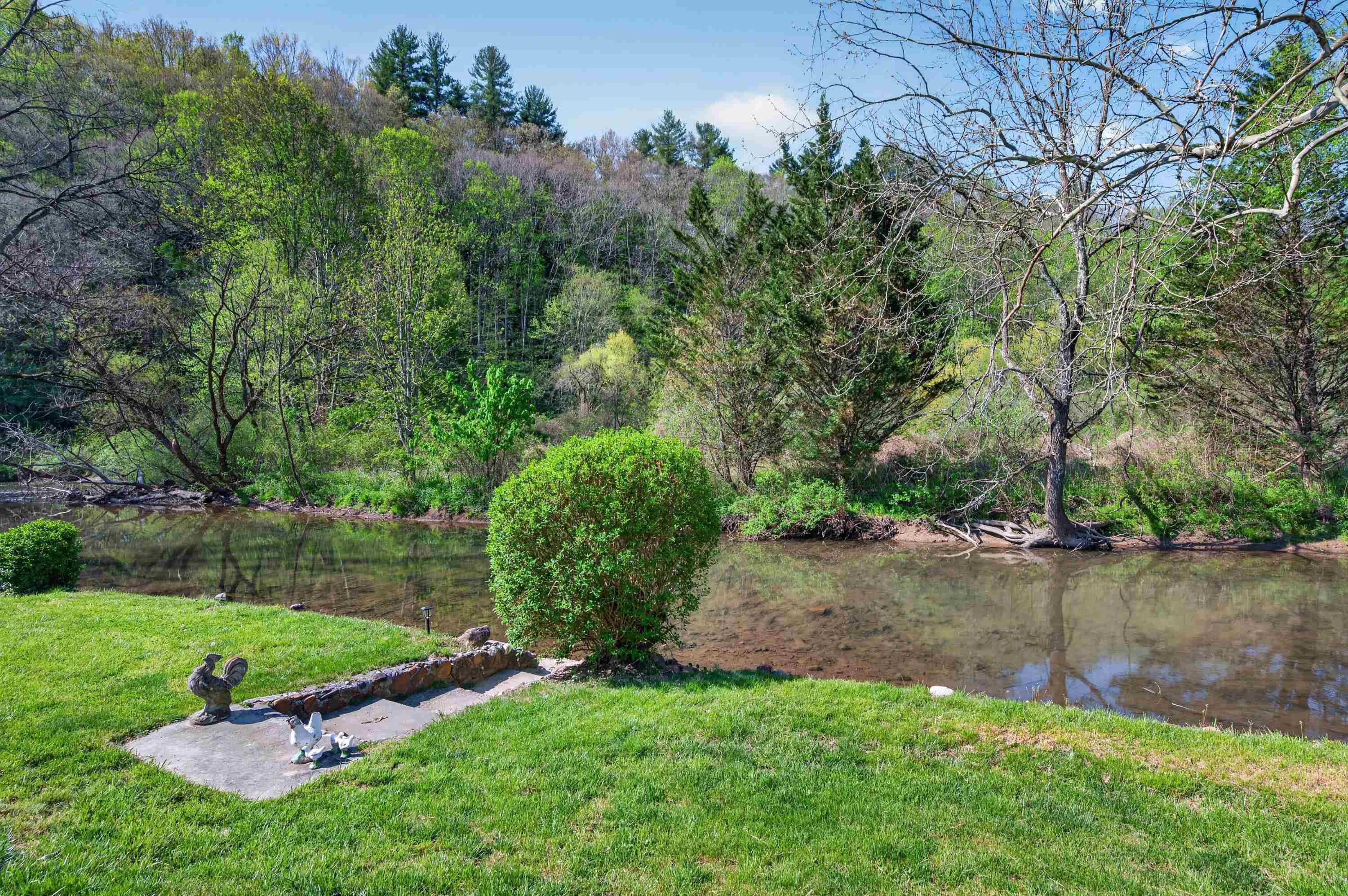 230 Cherry Lane Bastian VA 24314