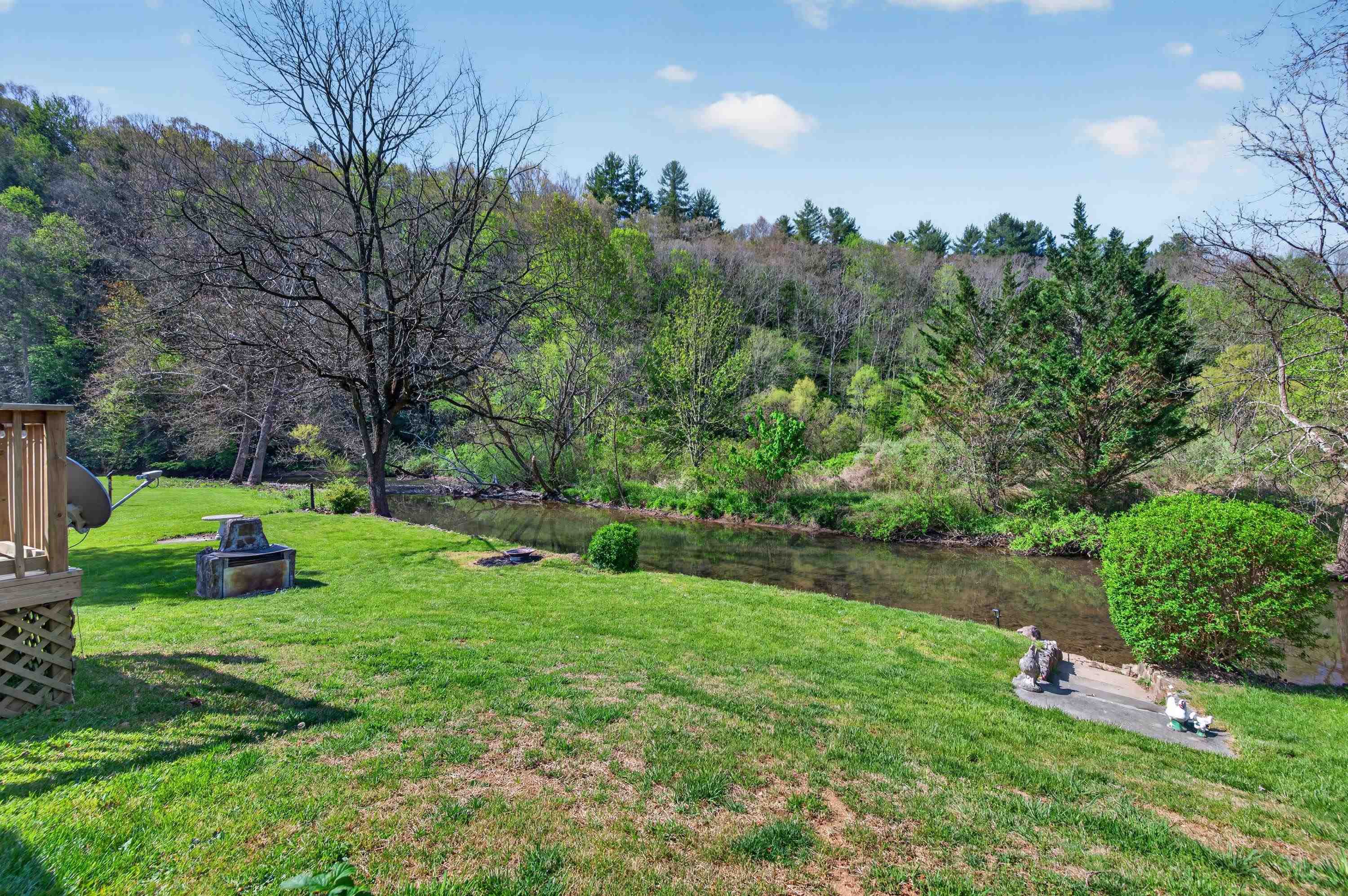230 Cherry Lane Bastian VA 24314