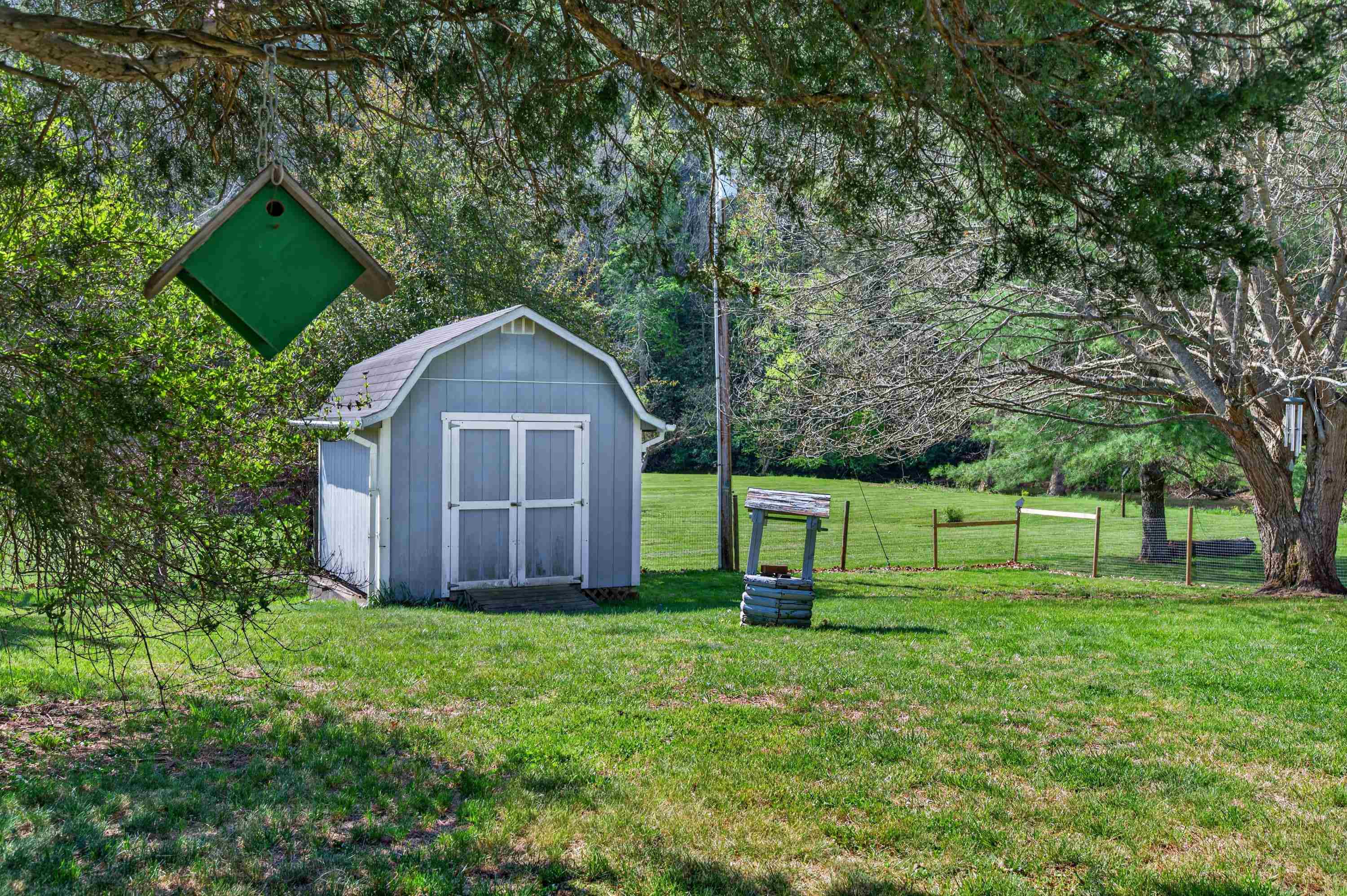 230 Cherry Lane Bastian VA 24314