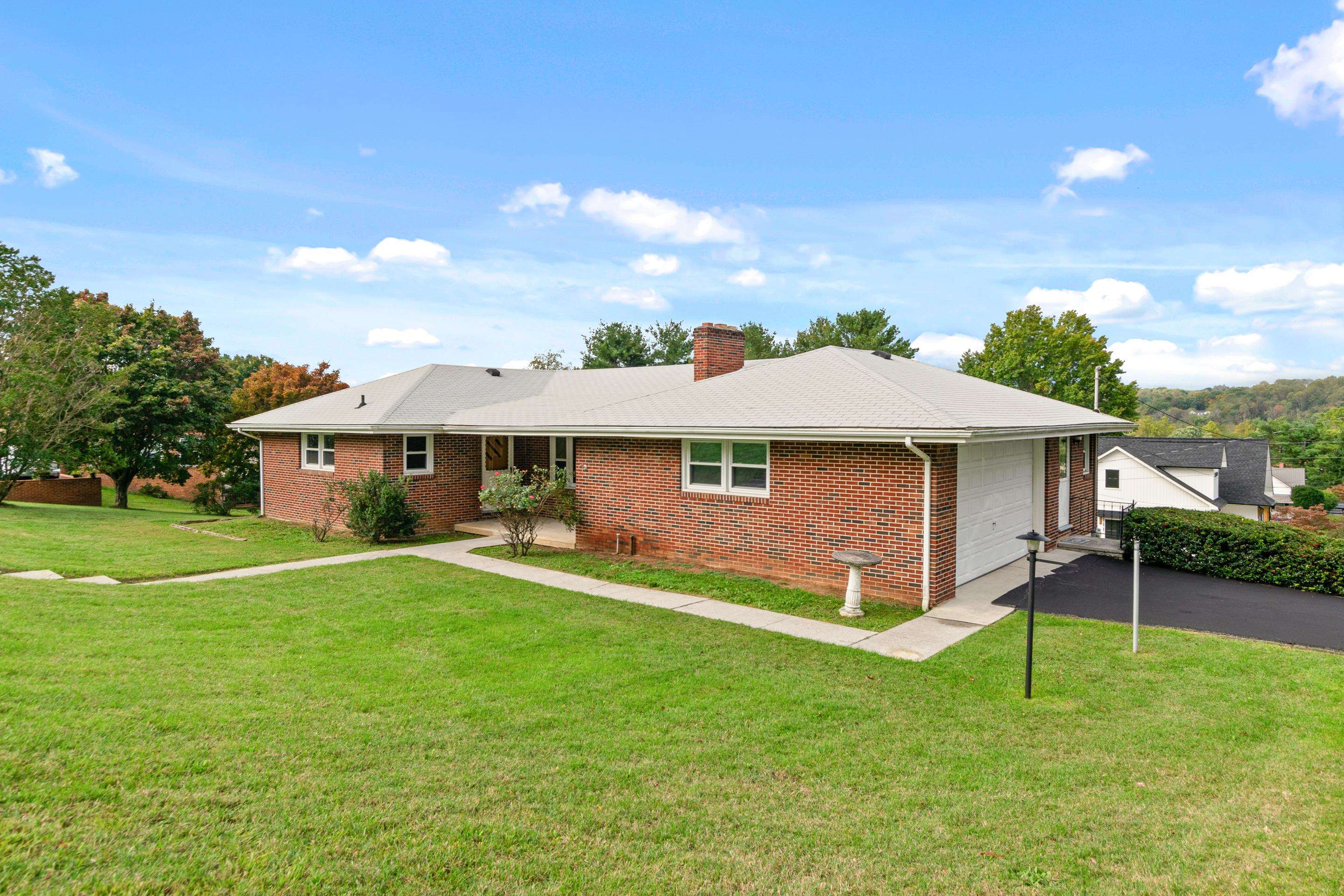 2001 4th Street Radford VA 24141