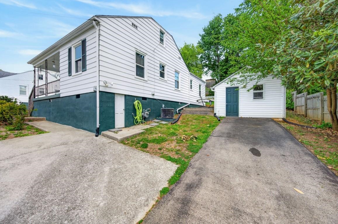 6810 Pulaski Avenue Fairlawn VA 24141