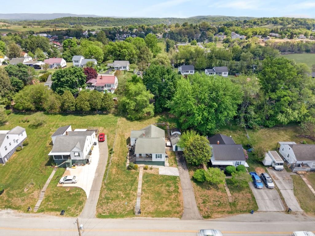 6810 Pulaski Avenue Fairlawn VA 24141