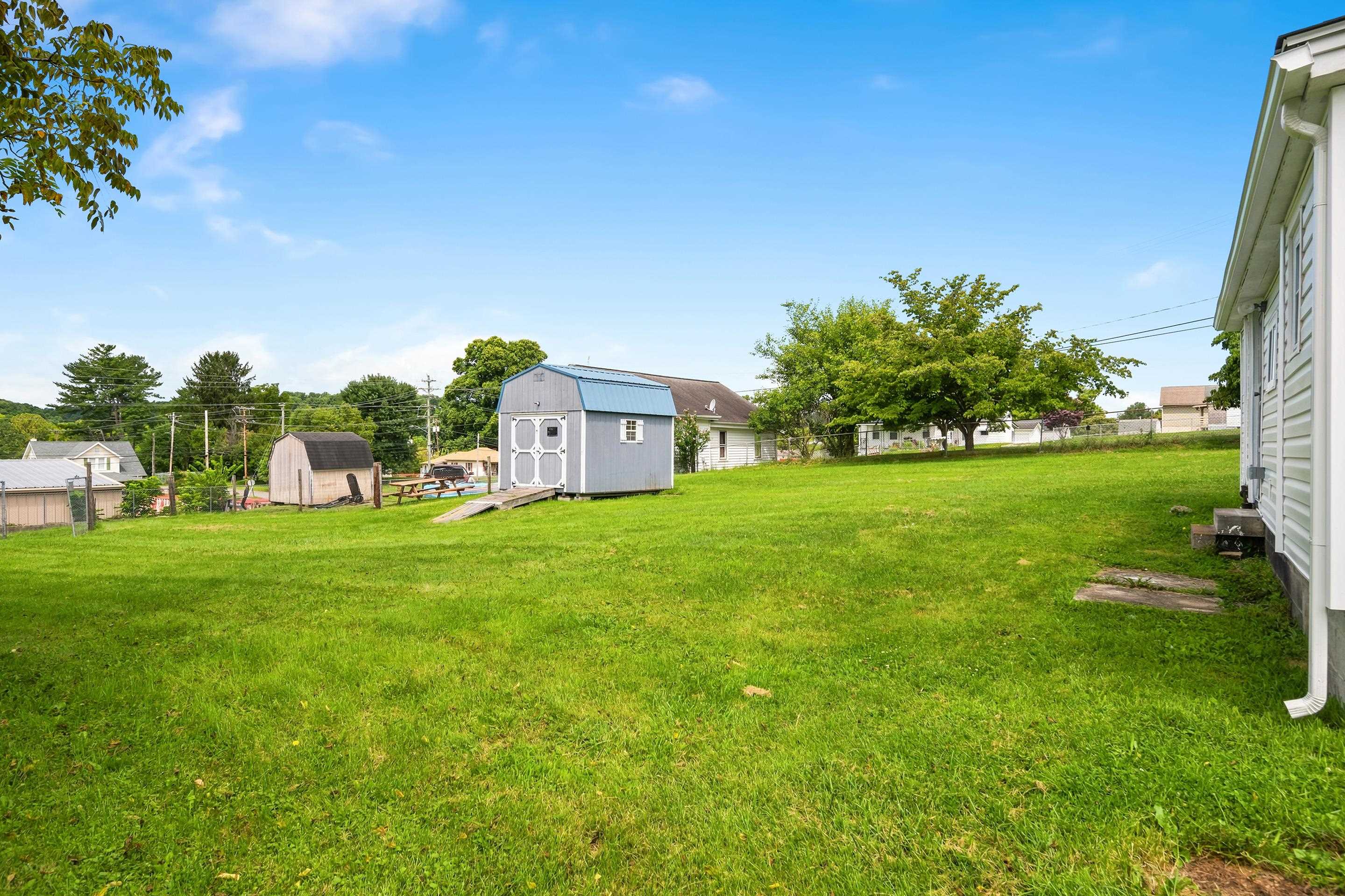 2409 2nd Street Radford VA 24141