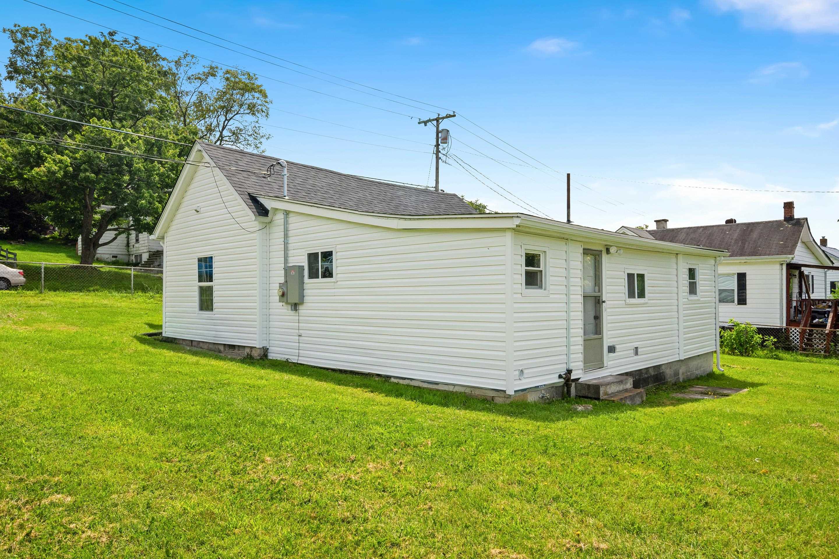 2409 2nd Street Radford VA 24141