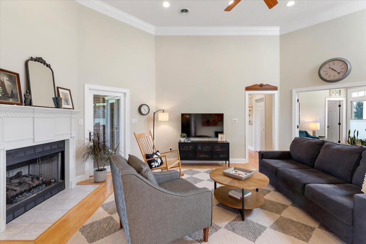 2120 Knoll Crest Drive Christiansburg VA 24073