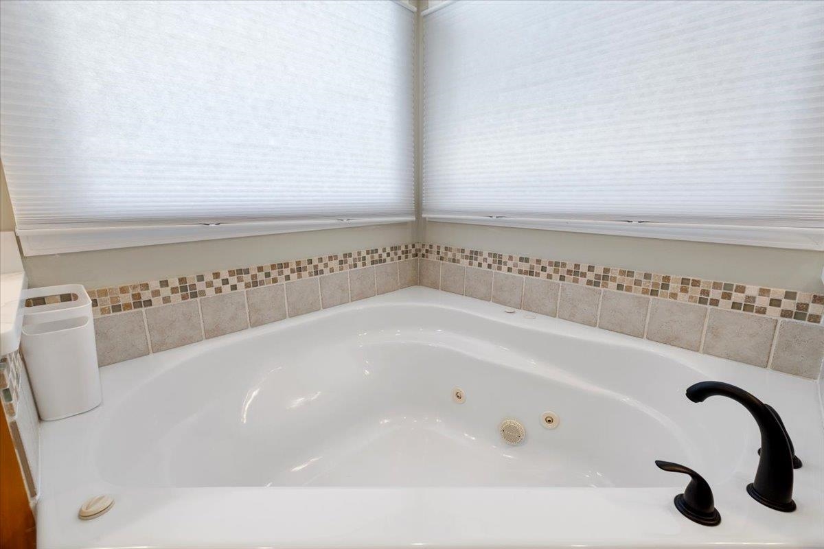 2120 Knoll Crest Drive Christiansburg VA 24073