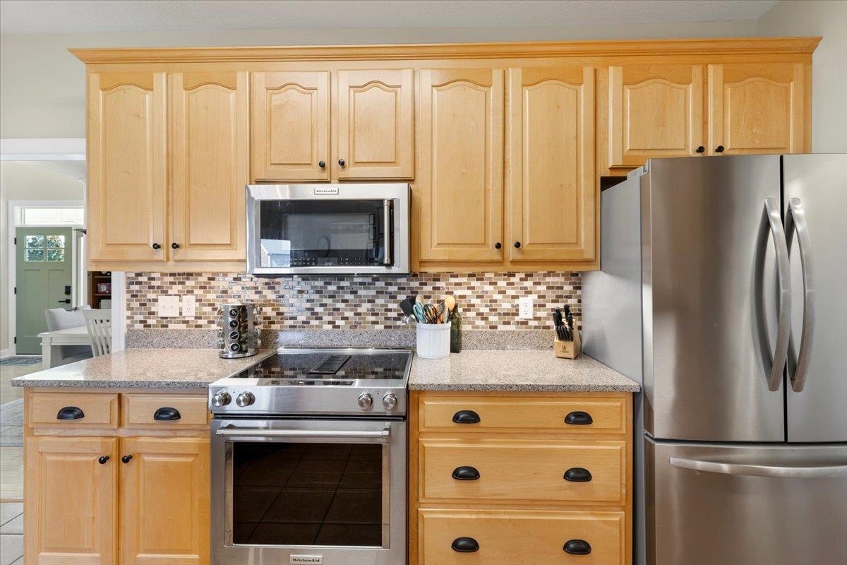 2120 Knoll Crest Drive Christiansburg VA 24073