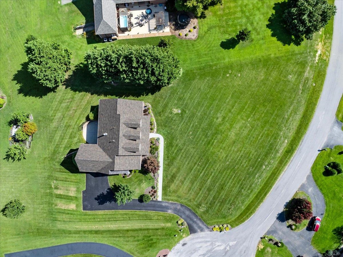 2120 Knoll Crest Drive Christiansburg VA 24073
