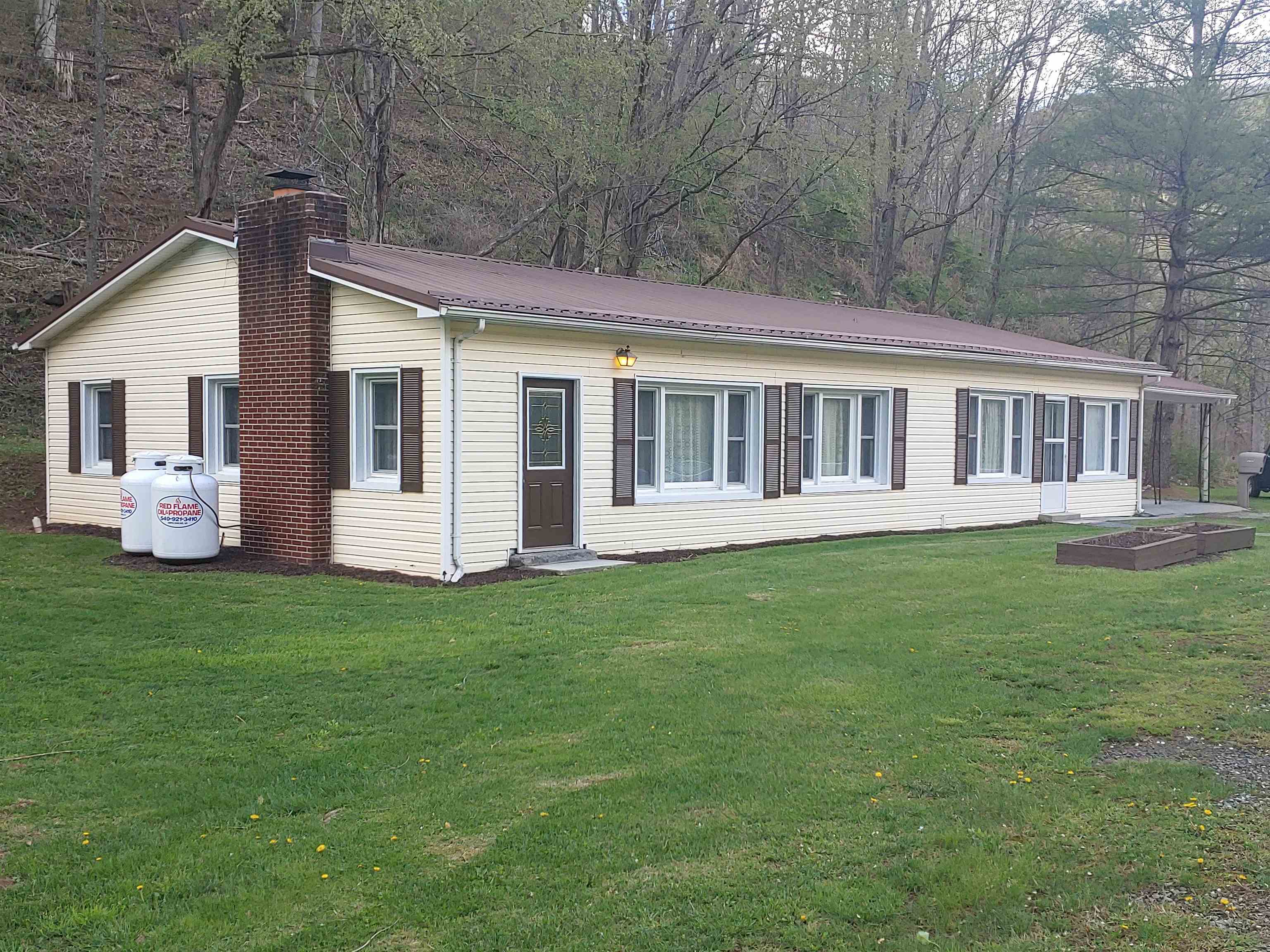 4680 Wolf Creek Road Narrows VA 24124