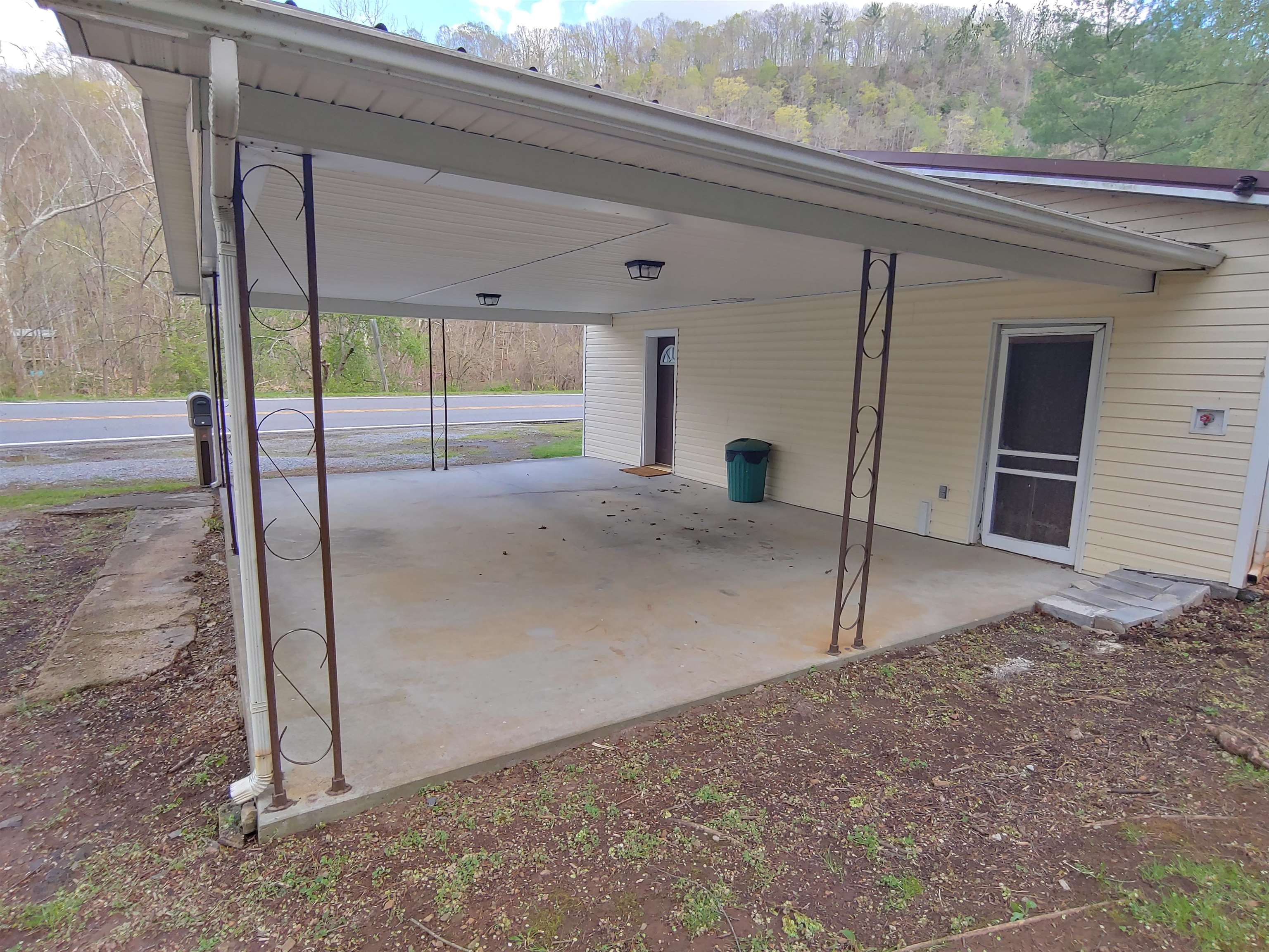 4680 Wolf Creek Road Narrows VA 24124