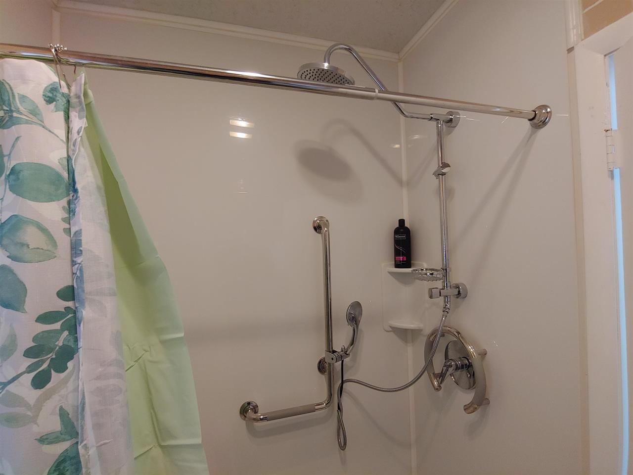 4680 Wolf Creek Road Narrows VA 24124