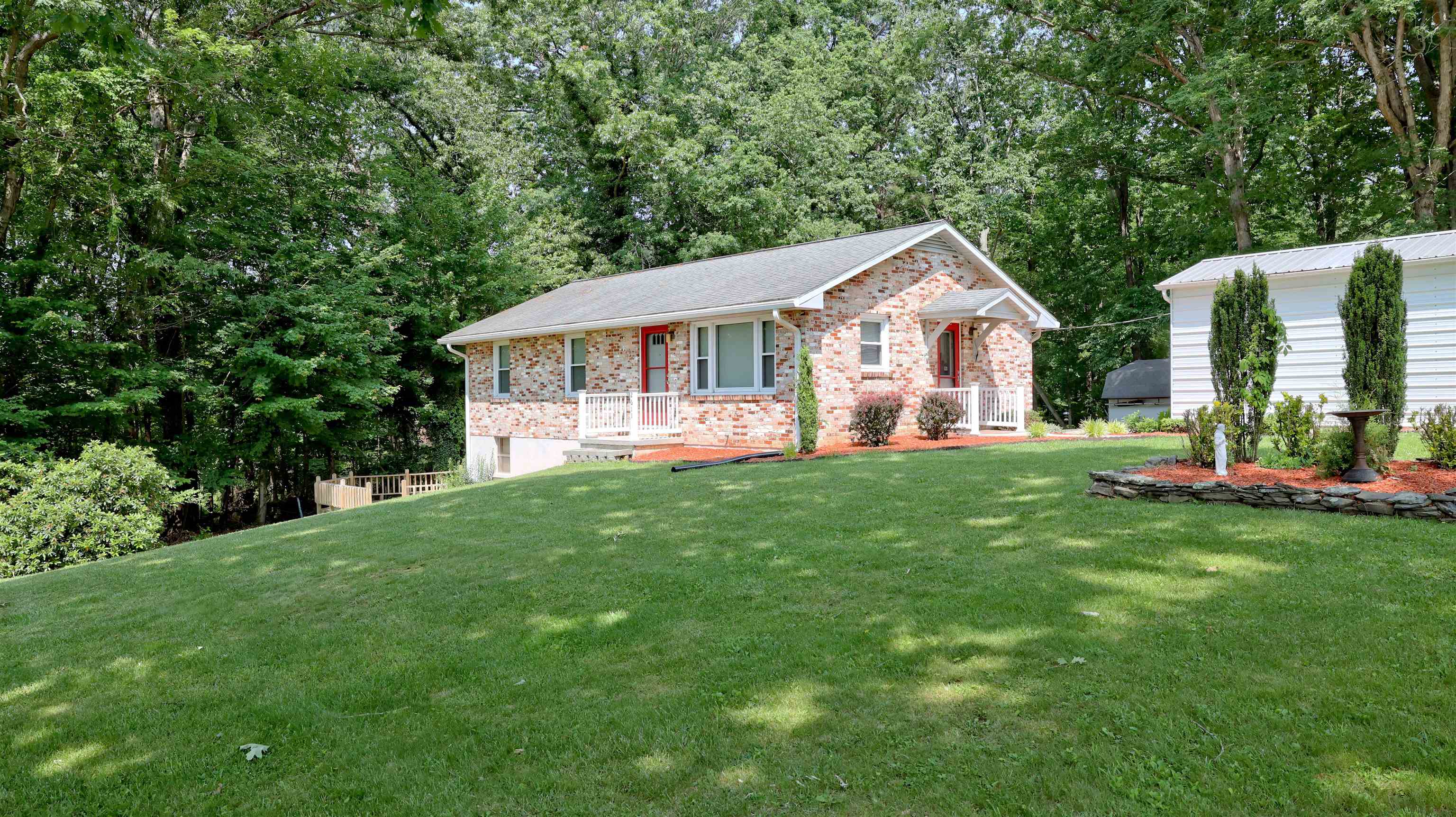 2611 Kings Court Christiansburg VA 24073