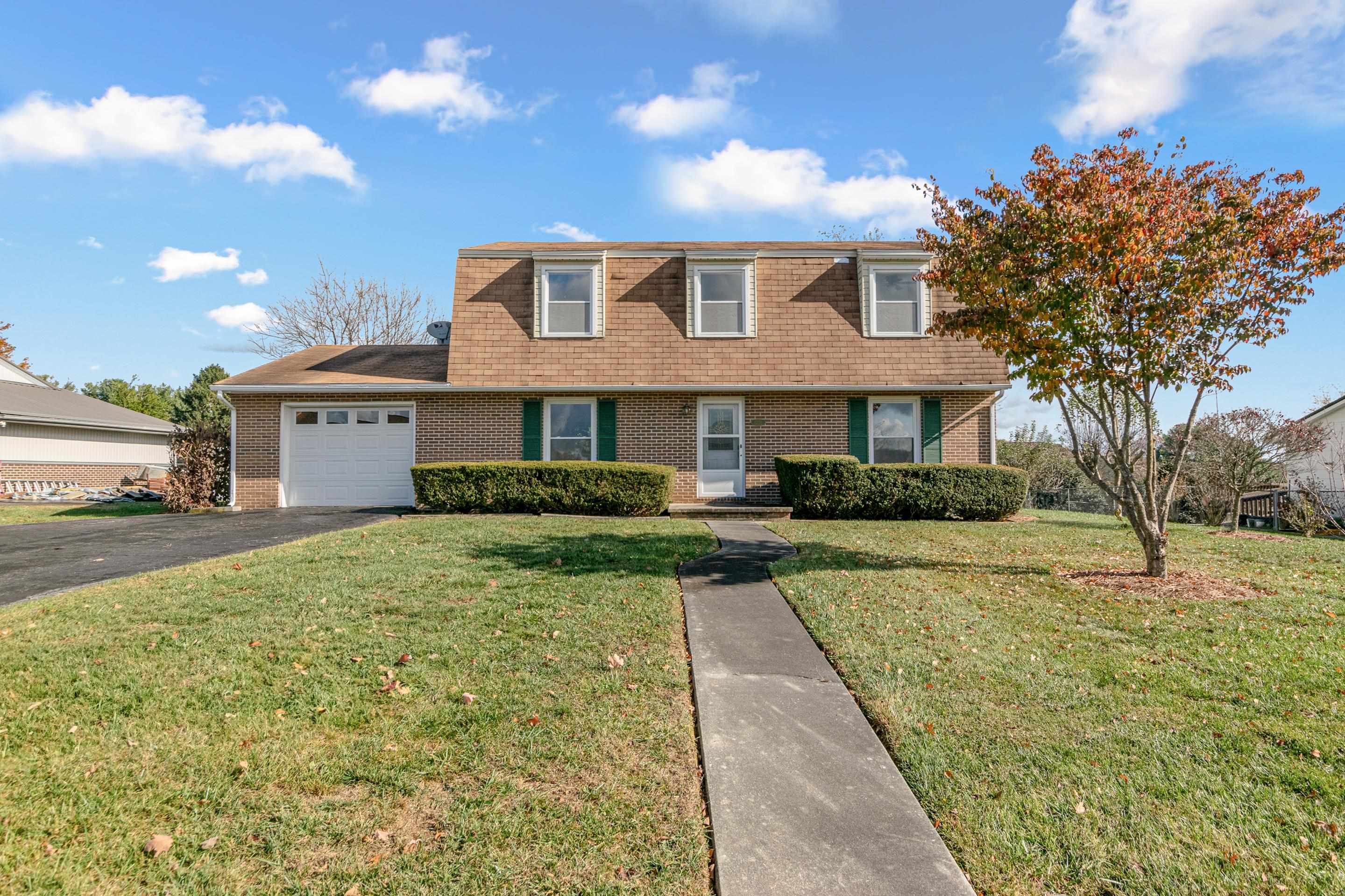 1230 Crest View Drive Wytheville VA 24382