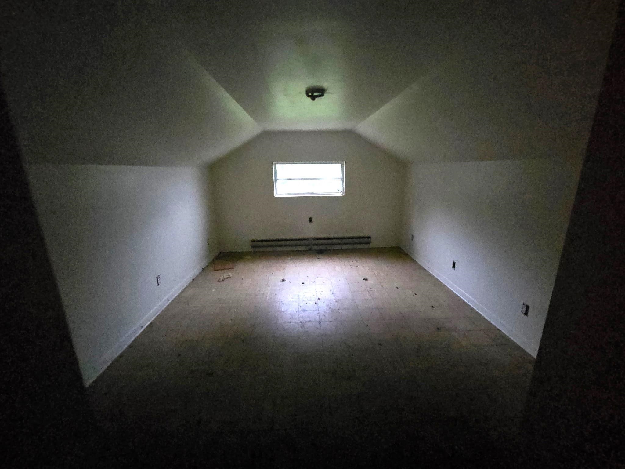33 5th Street Bland VA 24315
