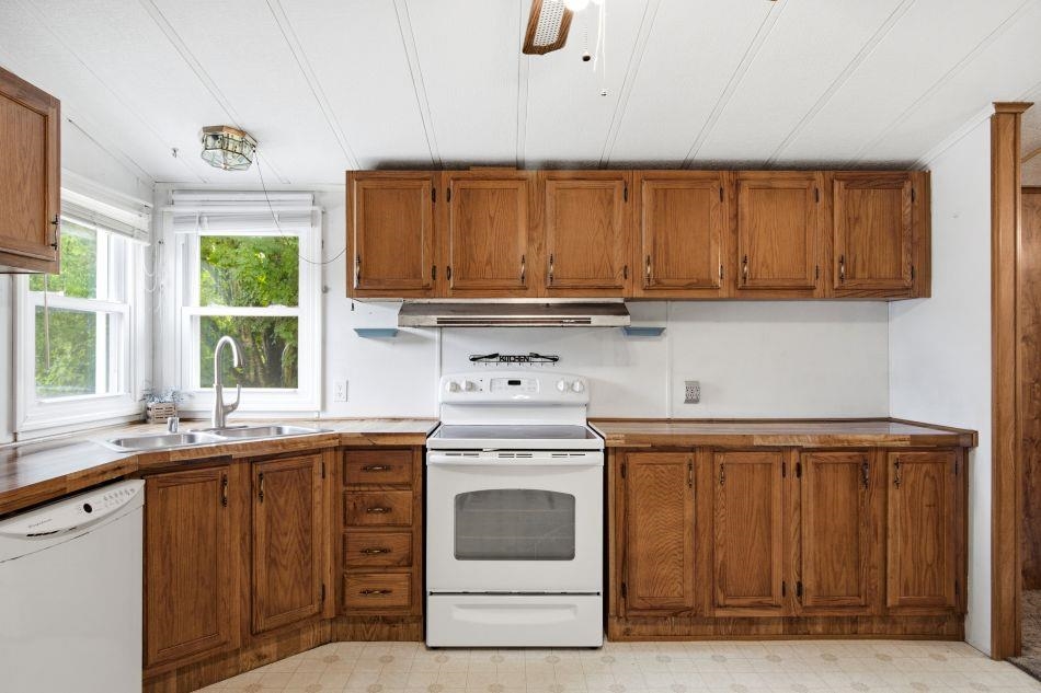 1738 Old Wolf Creek Road Narrows VA 24124