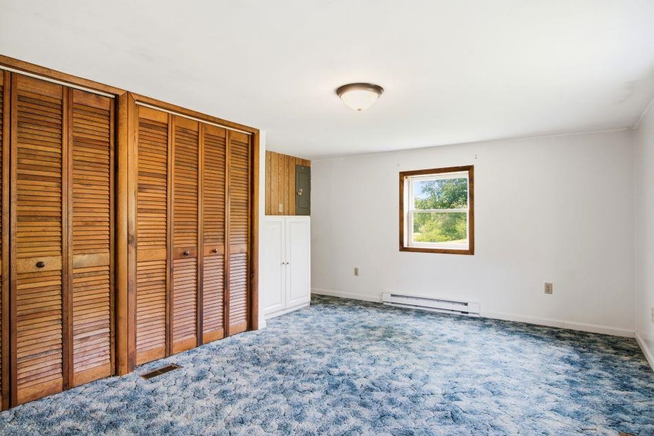 1738 Old Wolf Creek Road Narrows VA 24124