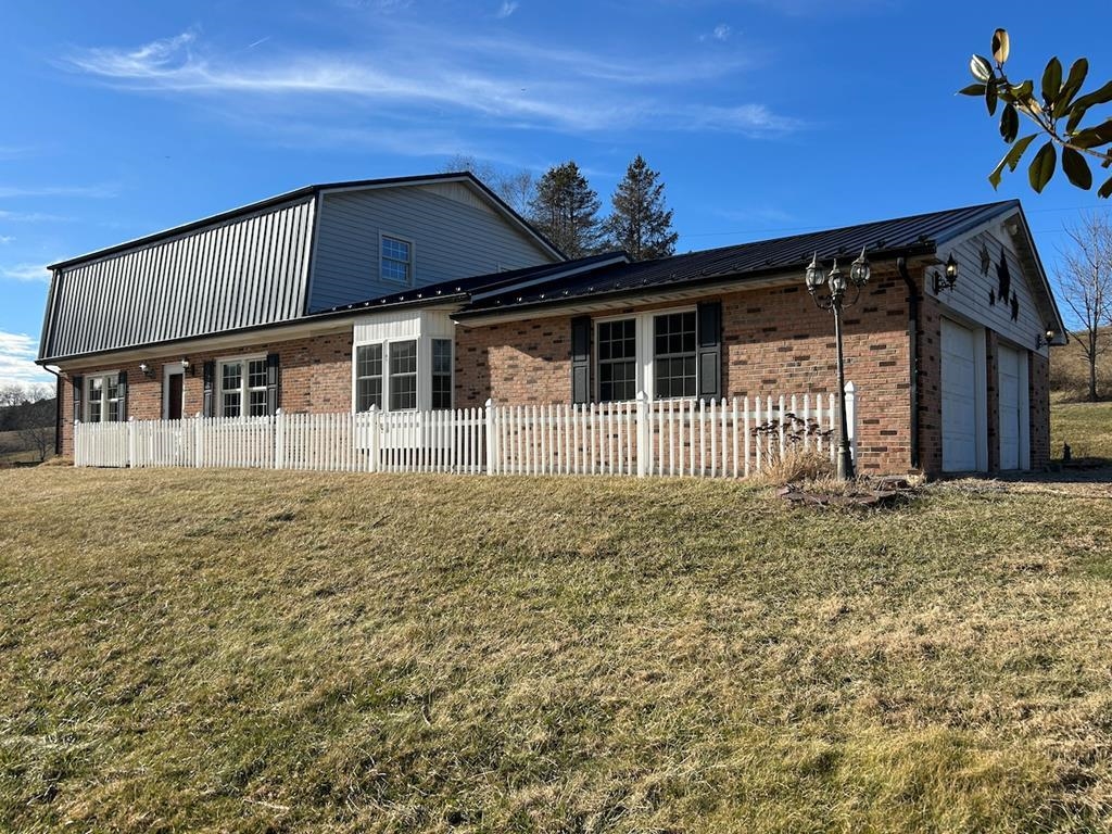 764 Stillwell Road Draper VA 24324