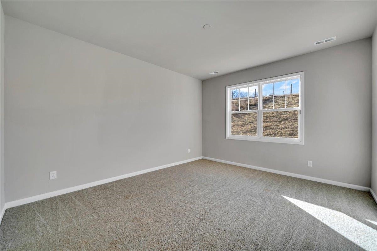 7401 King's Pointe Drive Fairlawn VA 24141