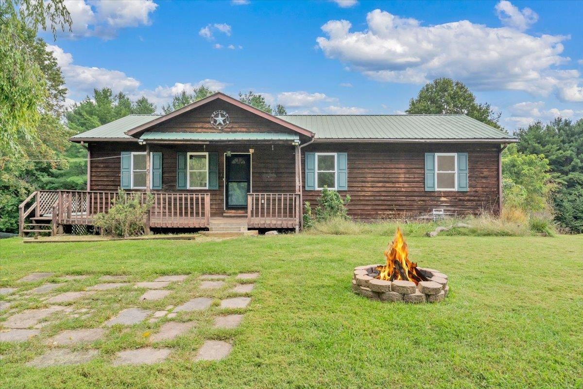 243 Blueberry Lane Galax VA 24333