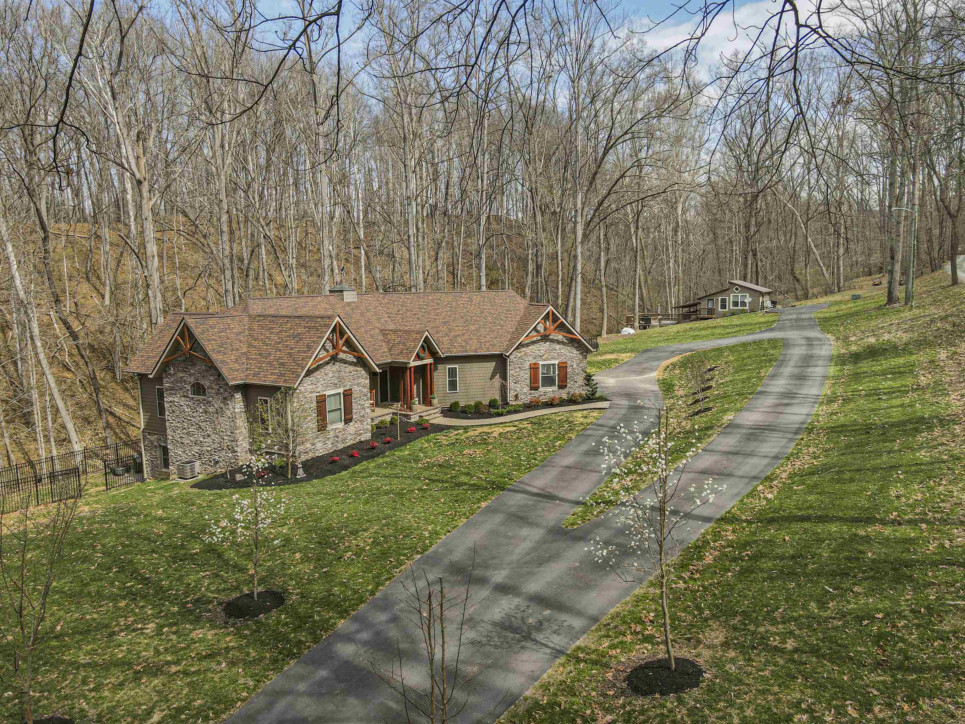 925 Mountain Drive Radford VA 24141