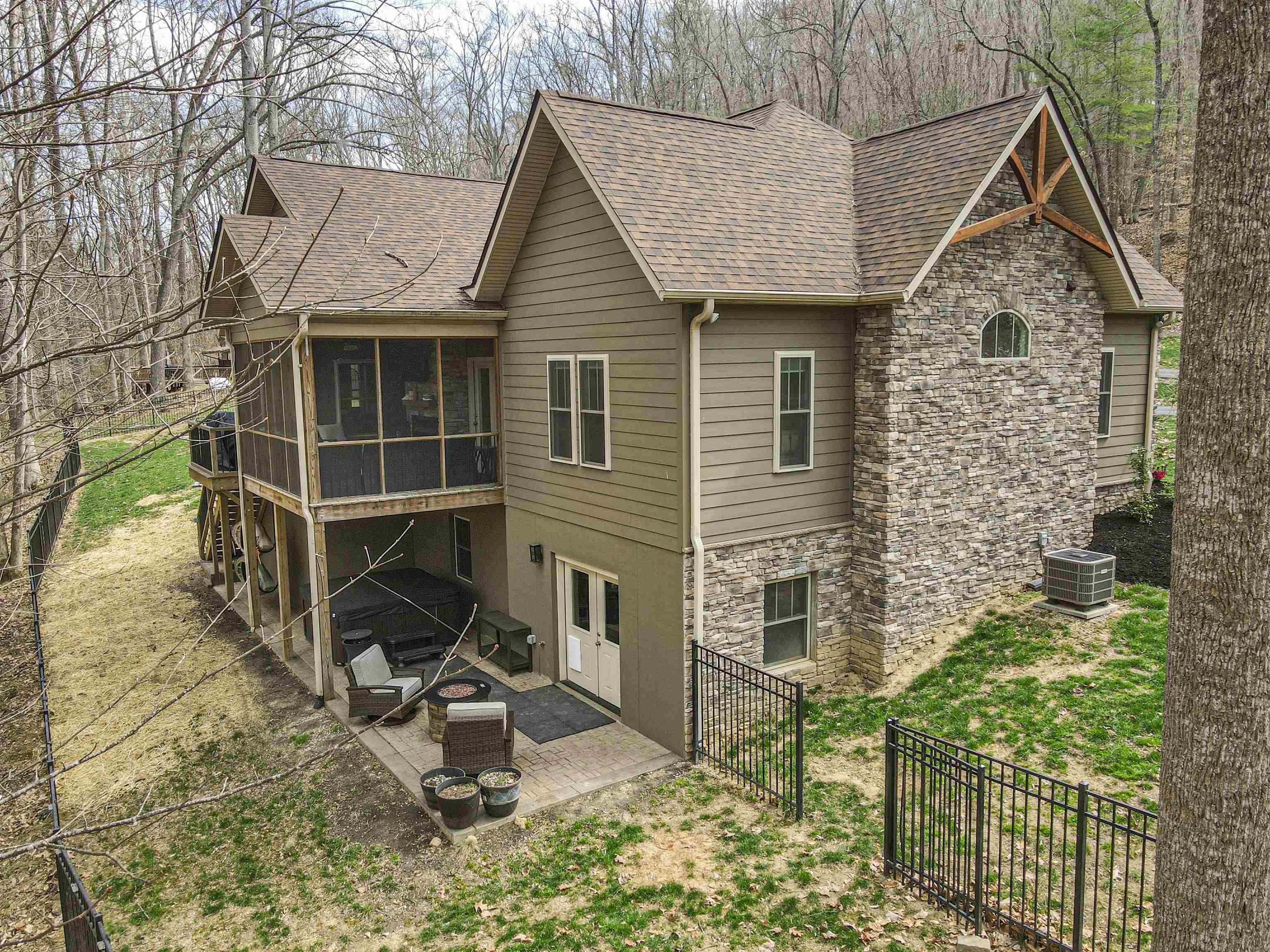 925 Mountain Drive Radford VA 24141