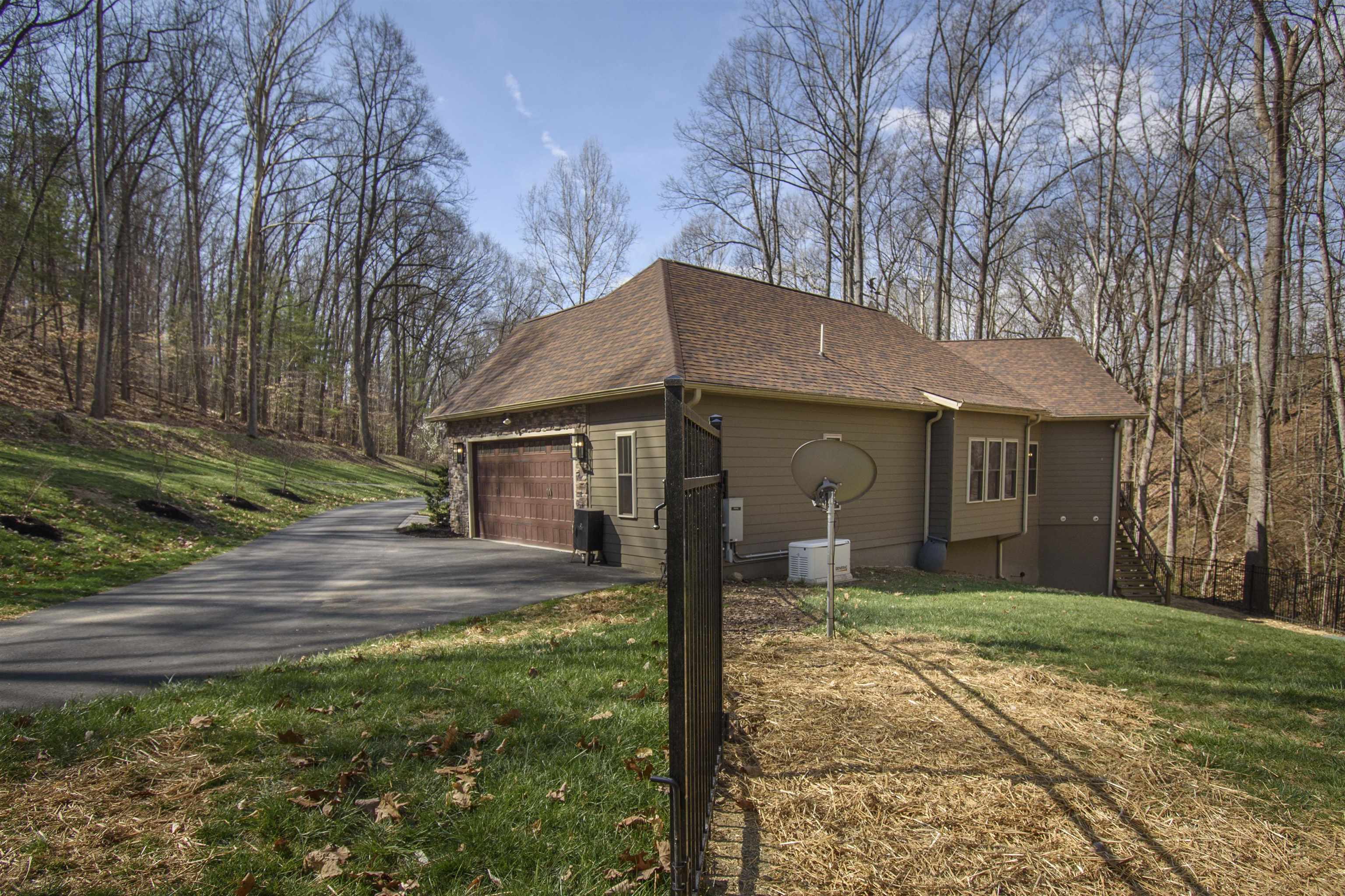 925 Mountain Drive Radford VA 24141