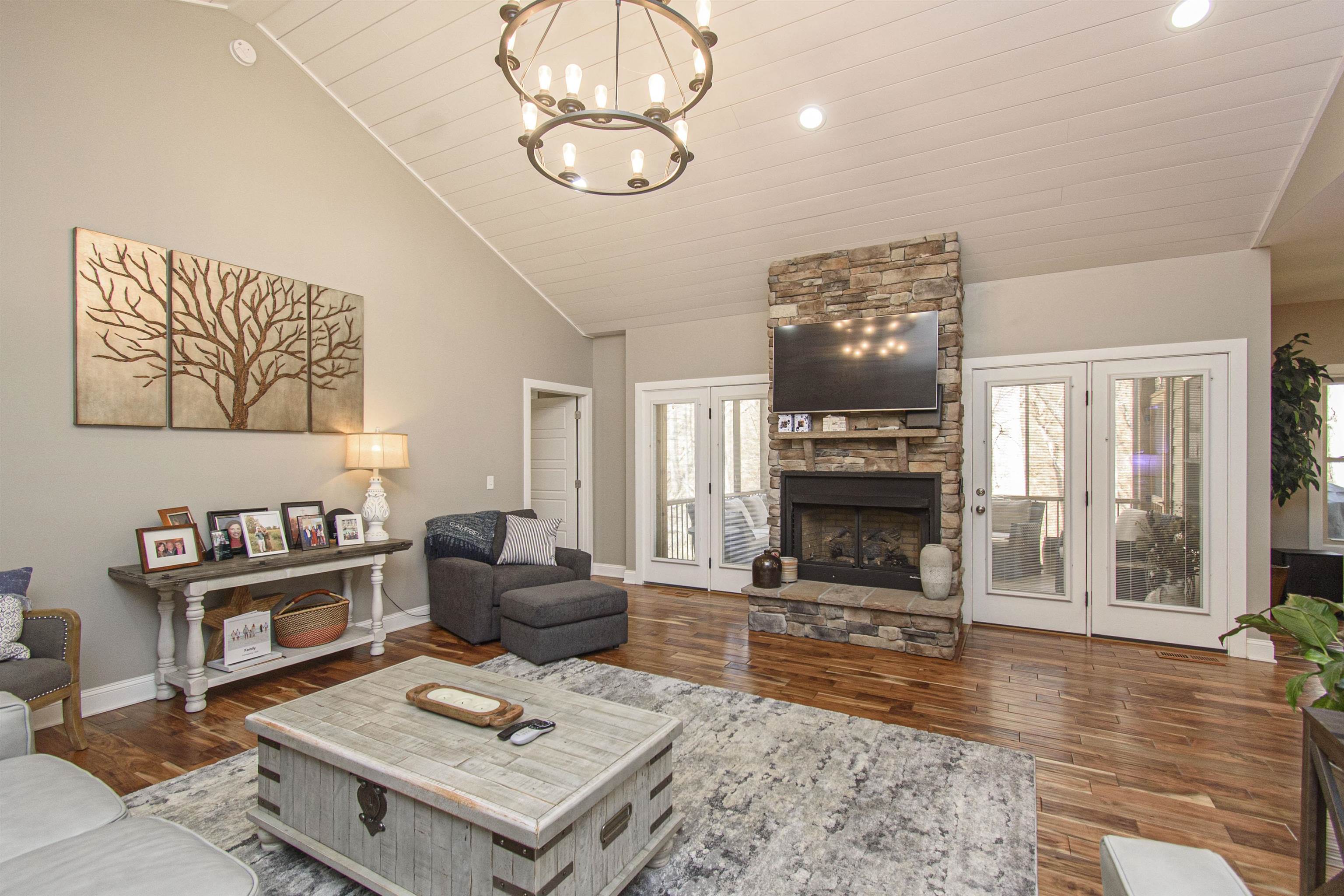 925 Mountain Drive Radford VA 24141