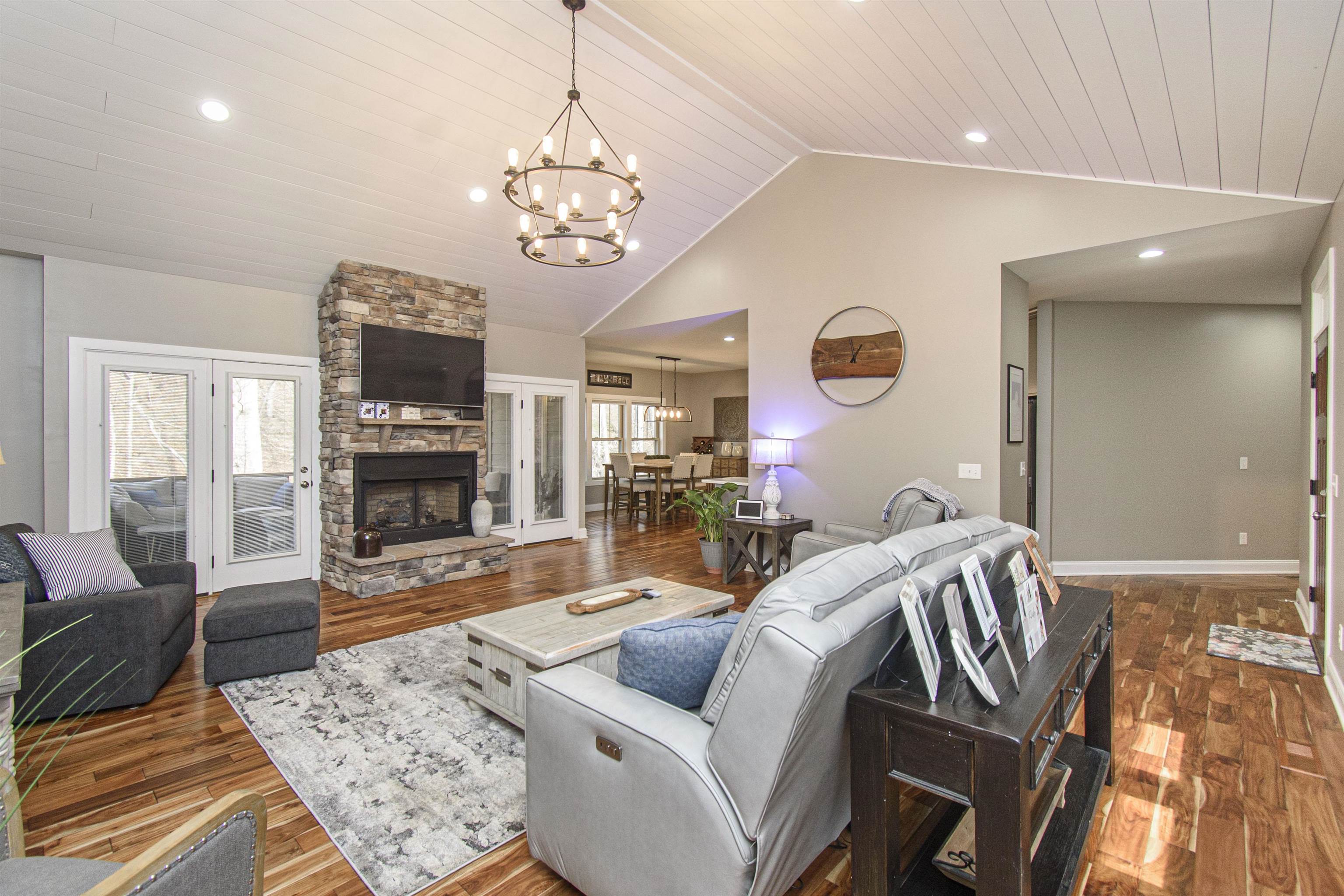 925 Mountain Drive Radford VA 24141