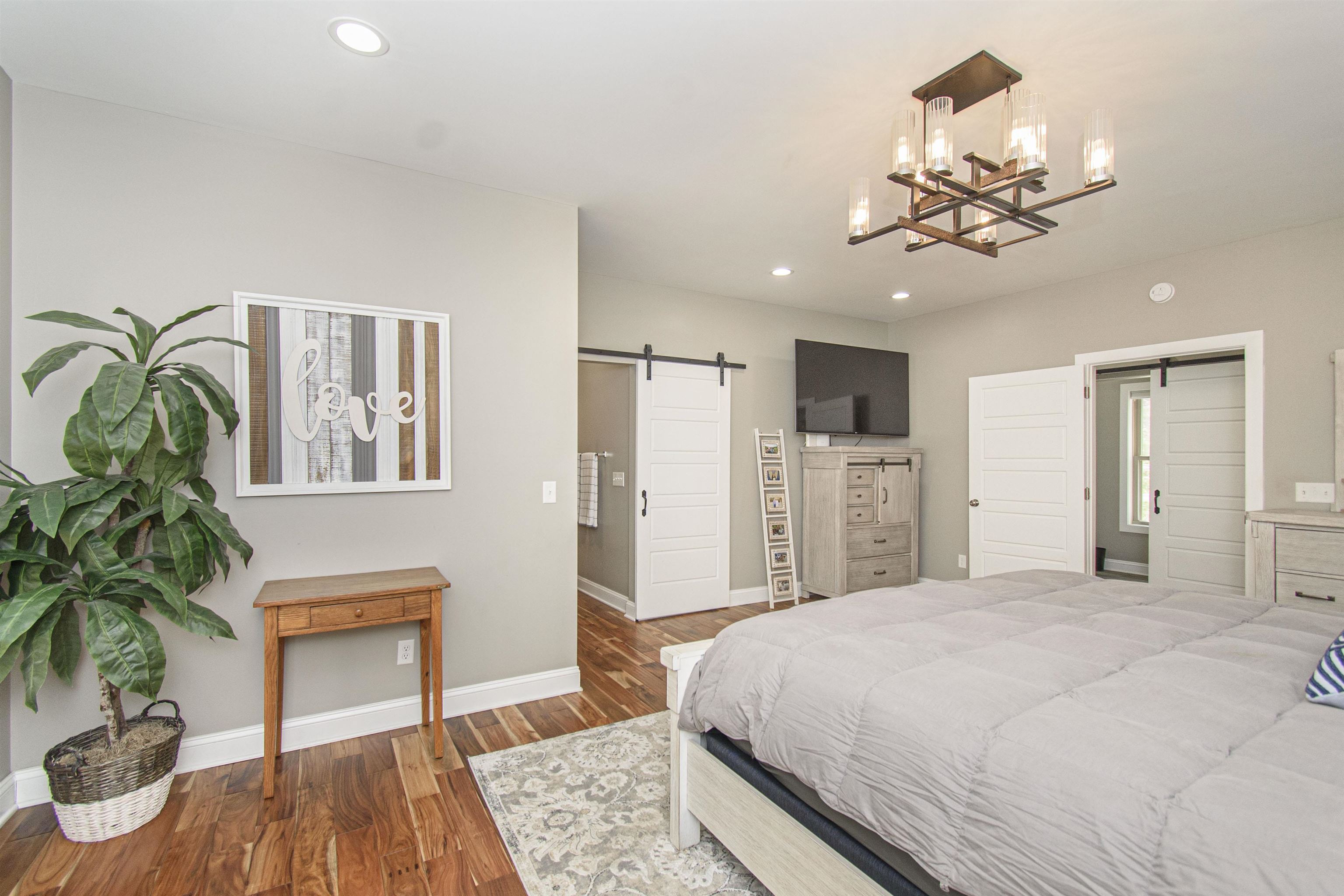 925 Mountain Drive Radford VA 24141