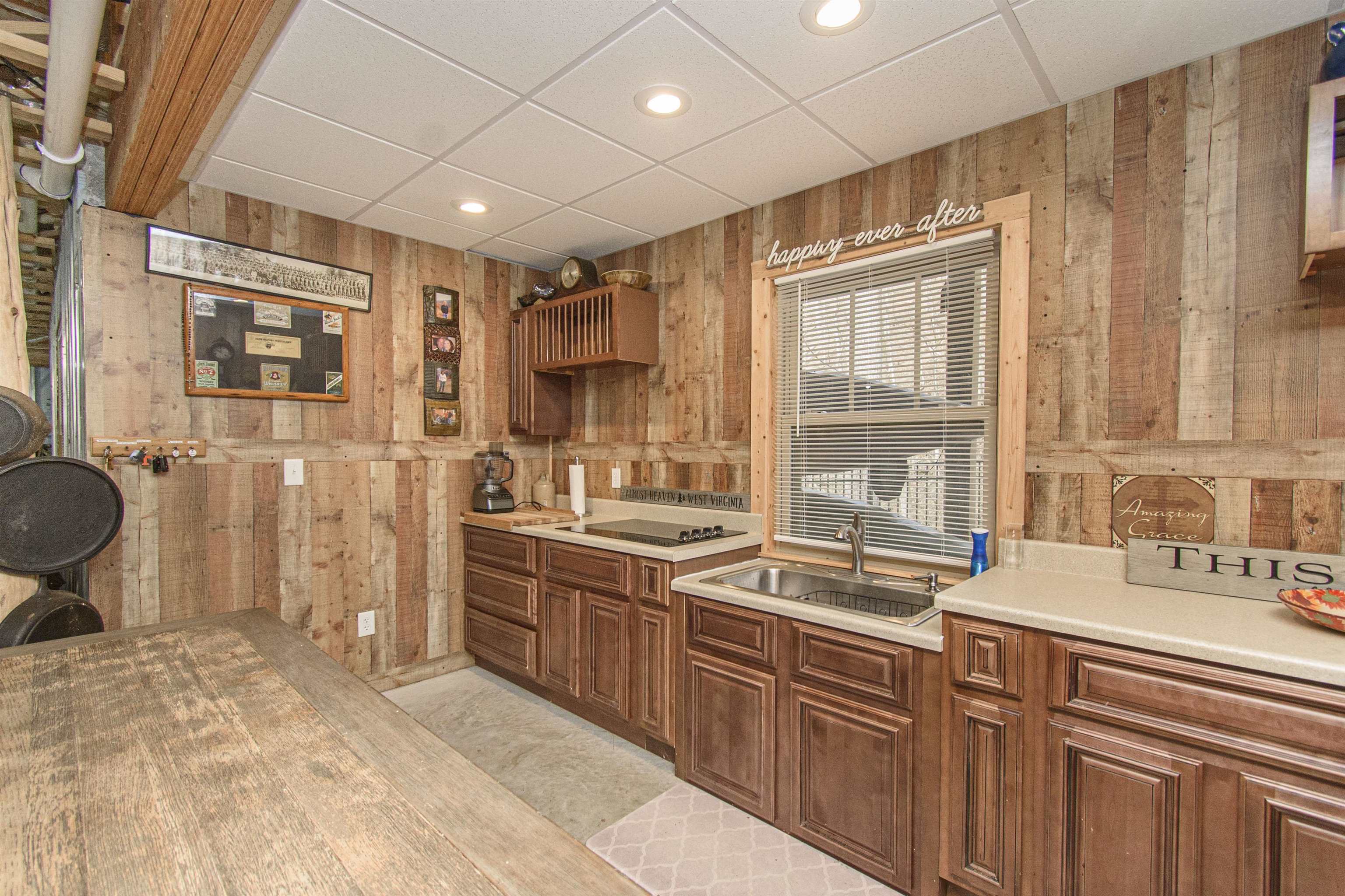 925 Mountain Drive Radford VA 24141