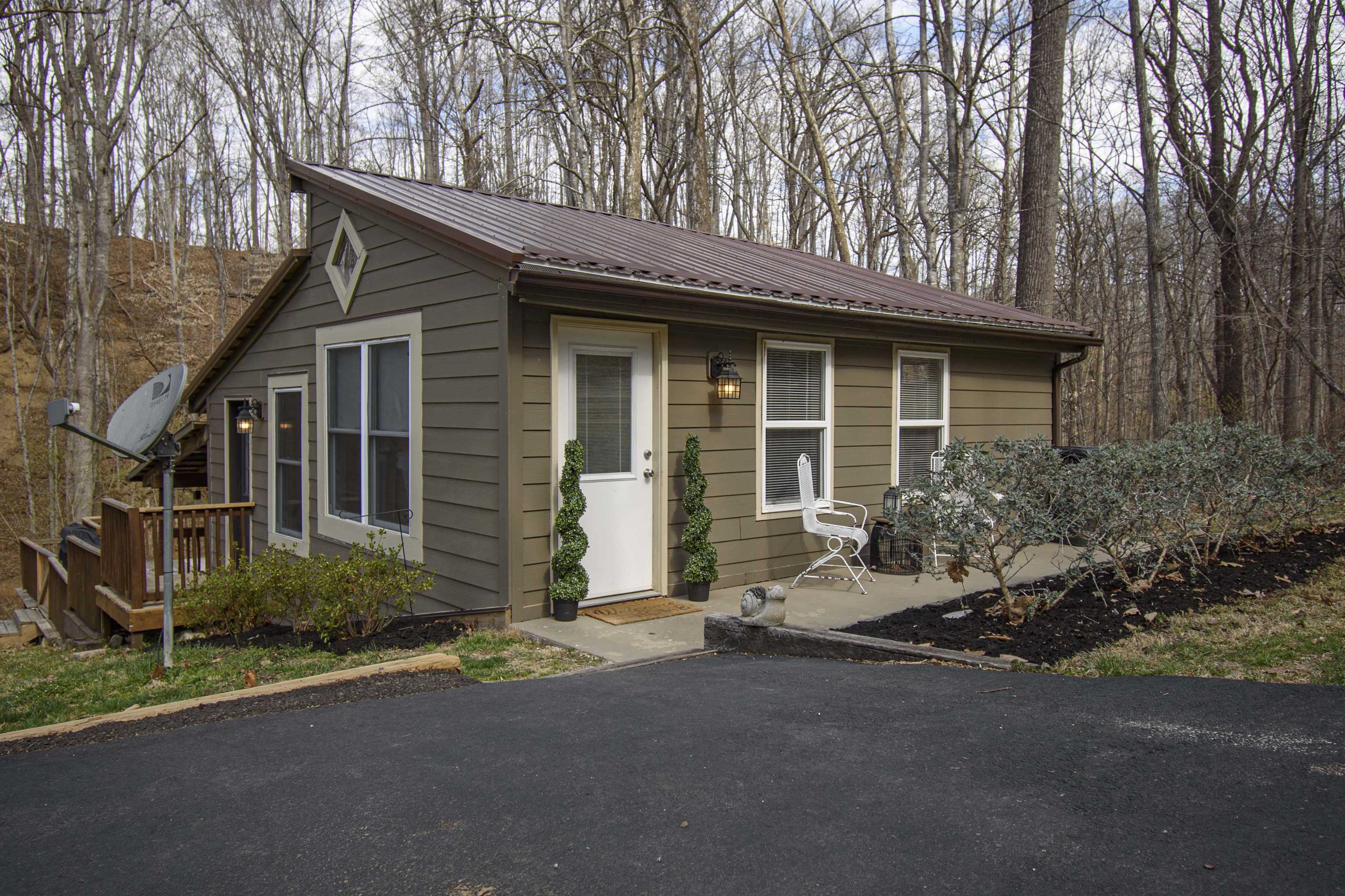 925 Mountain Drive Radford VA 24141