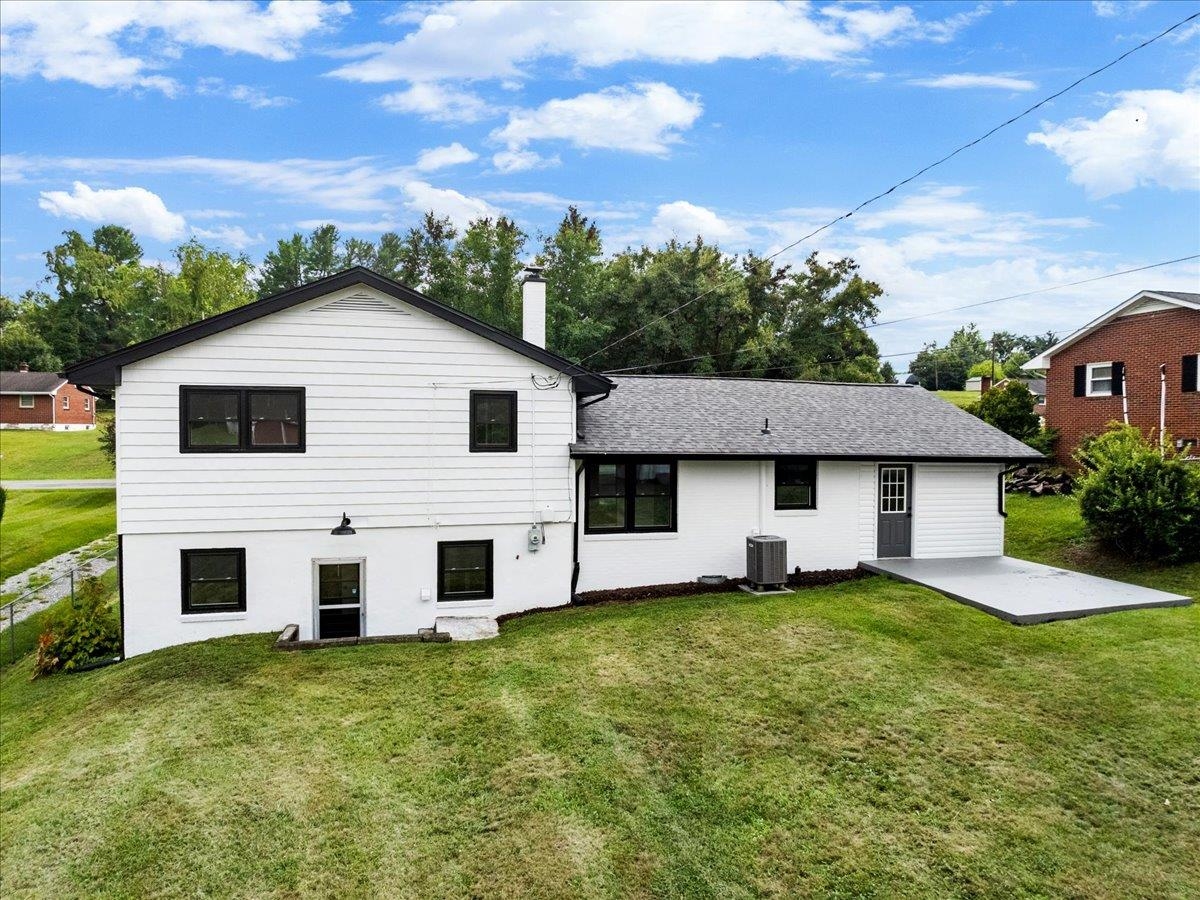 950 Mchenry Avenue Christiansburg VA 24073