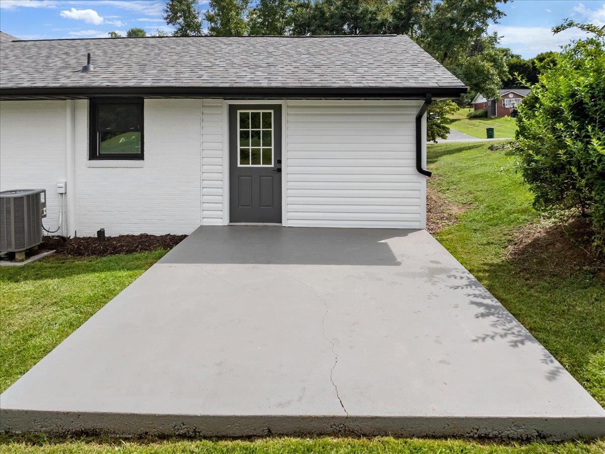 950 Mchenry Avenue Christiansburg VA 24073