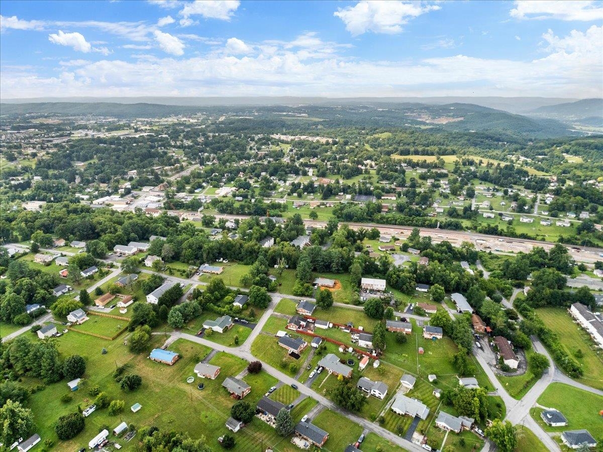950 Mchenry Avenue Christiansburg VA 24073