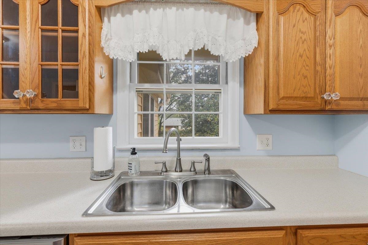 3155 Tomaranne Drive Roanoke VA 24018