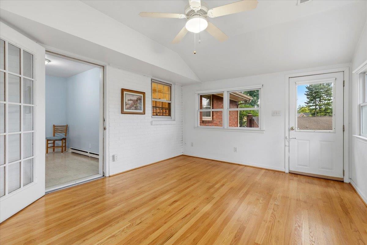 3155 Tomaranne Drive Roanoke VA 24018