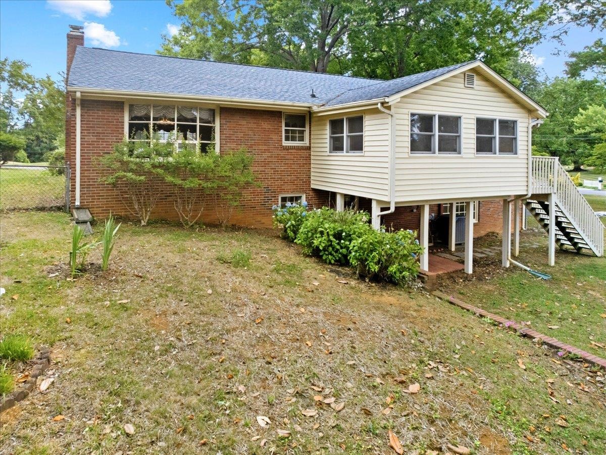 3155 Tomaranne Drive Roanoke VA 24018