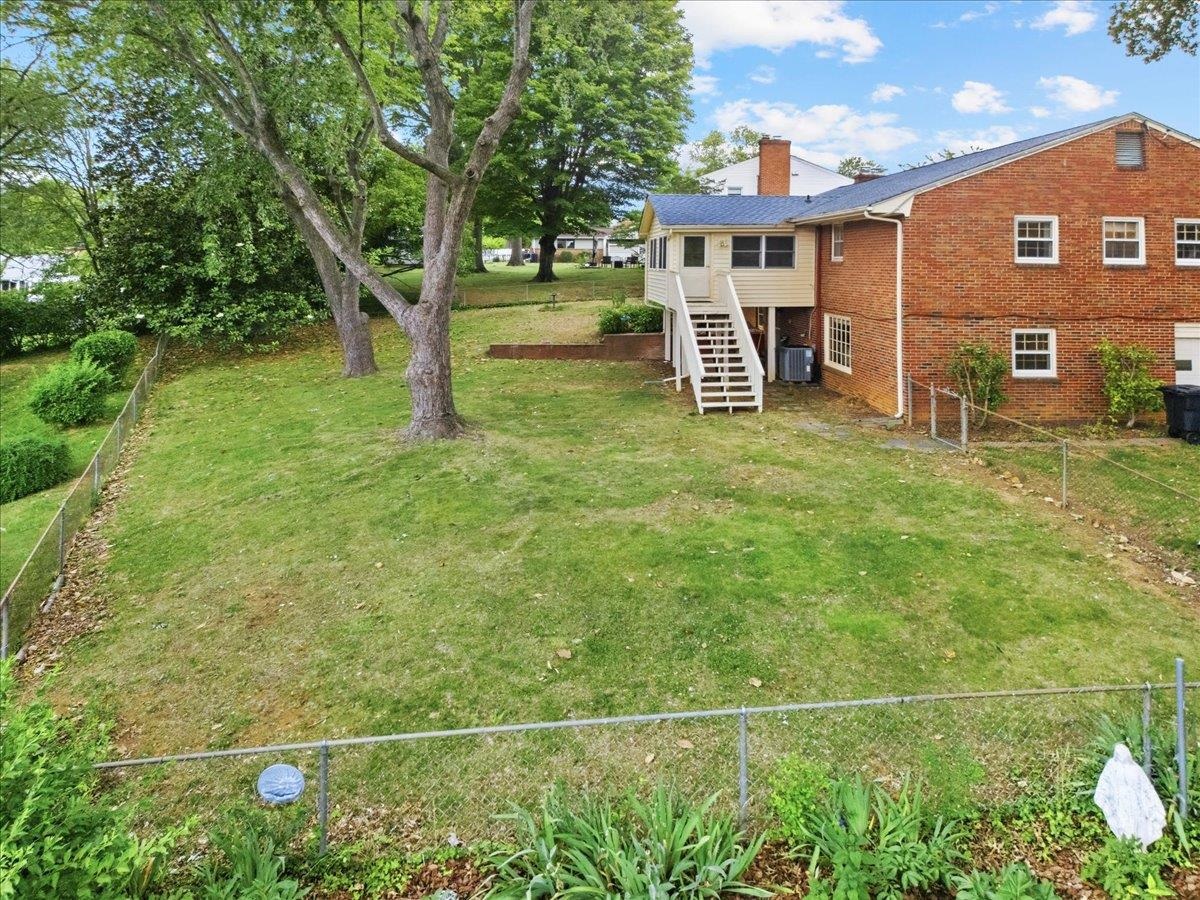 3155 Tomaranne Drive Roanoke VA 24018