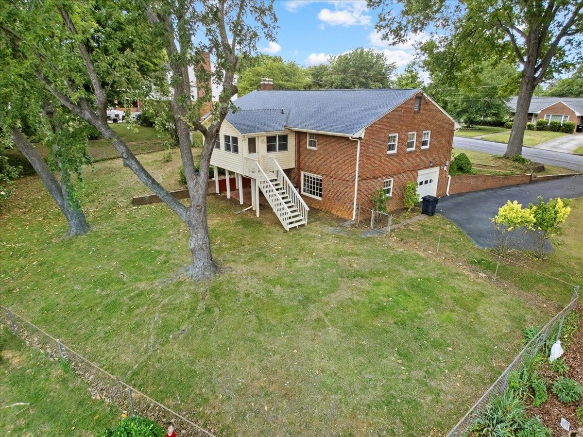 3155 Tomaranne Drive Roanoke VA 24018