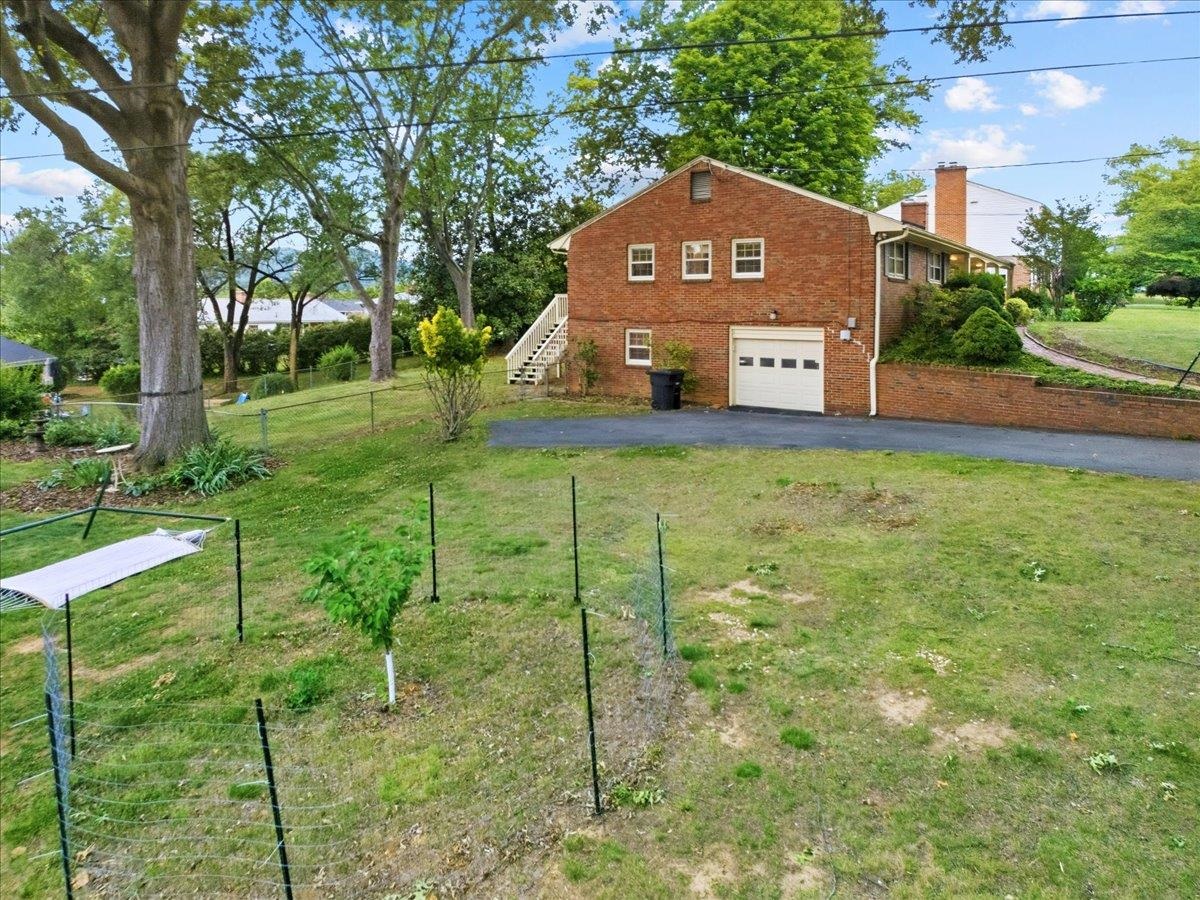 3155 Tomaranne Drive Roanoke VA 24018